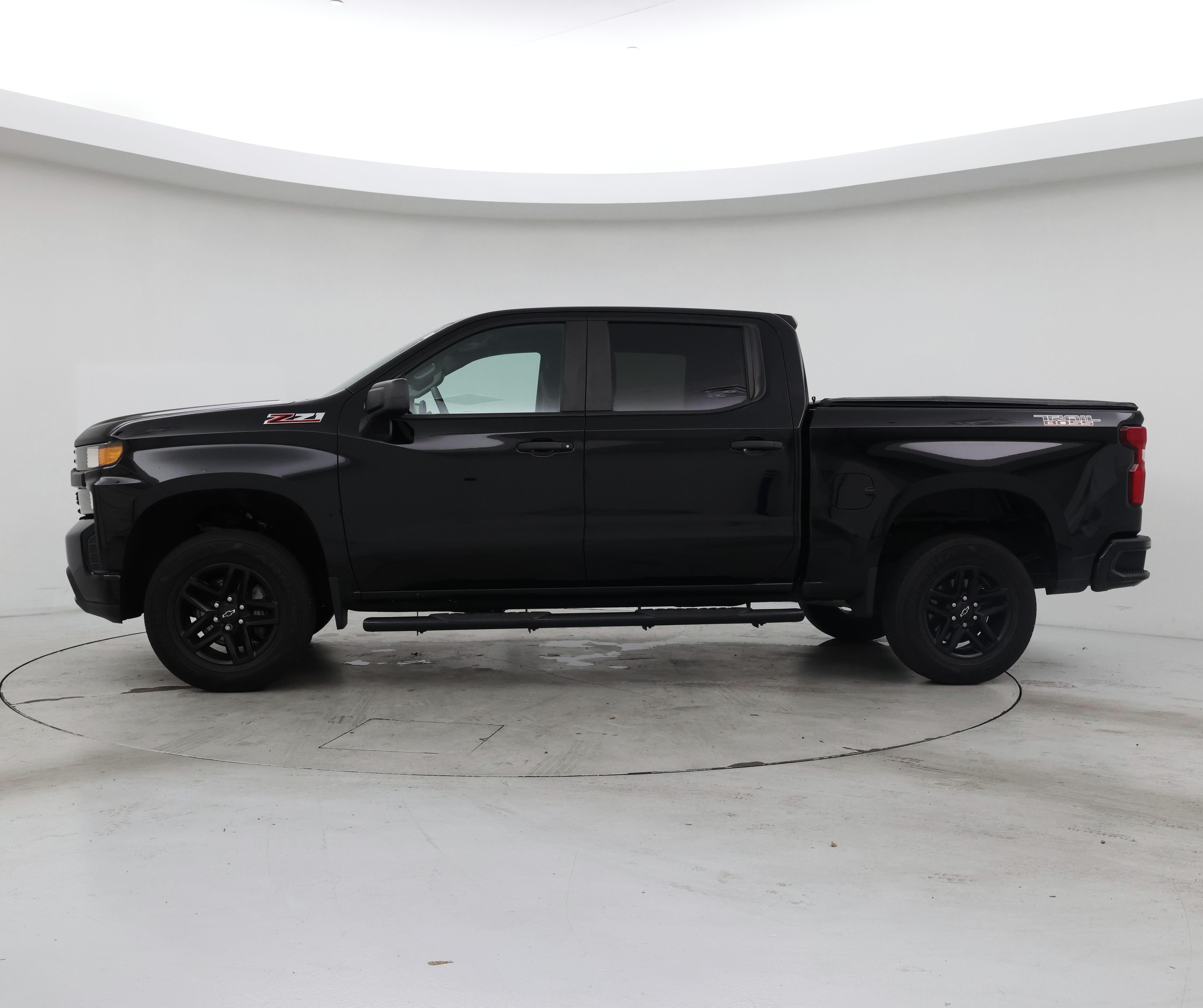 Thumbnail: 2020 Chevrolet Silverado 1500 - 3