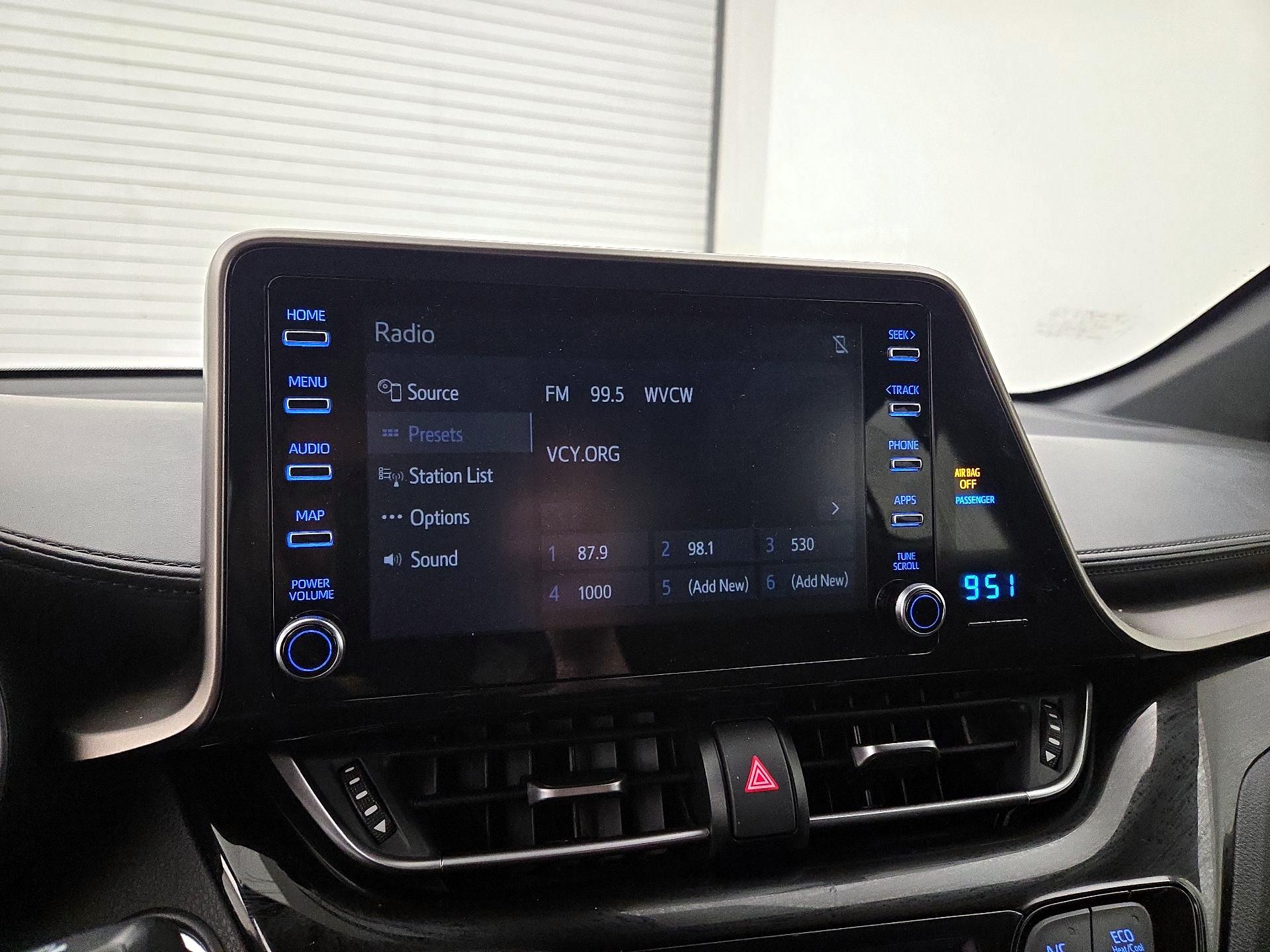Thumbnail: 2019 Toyota C-HR - 15