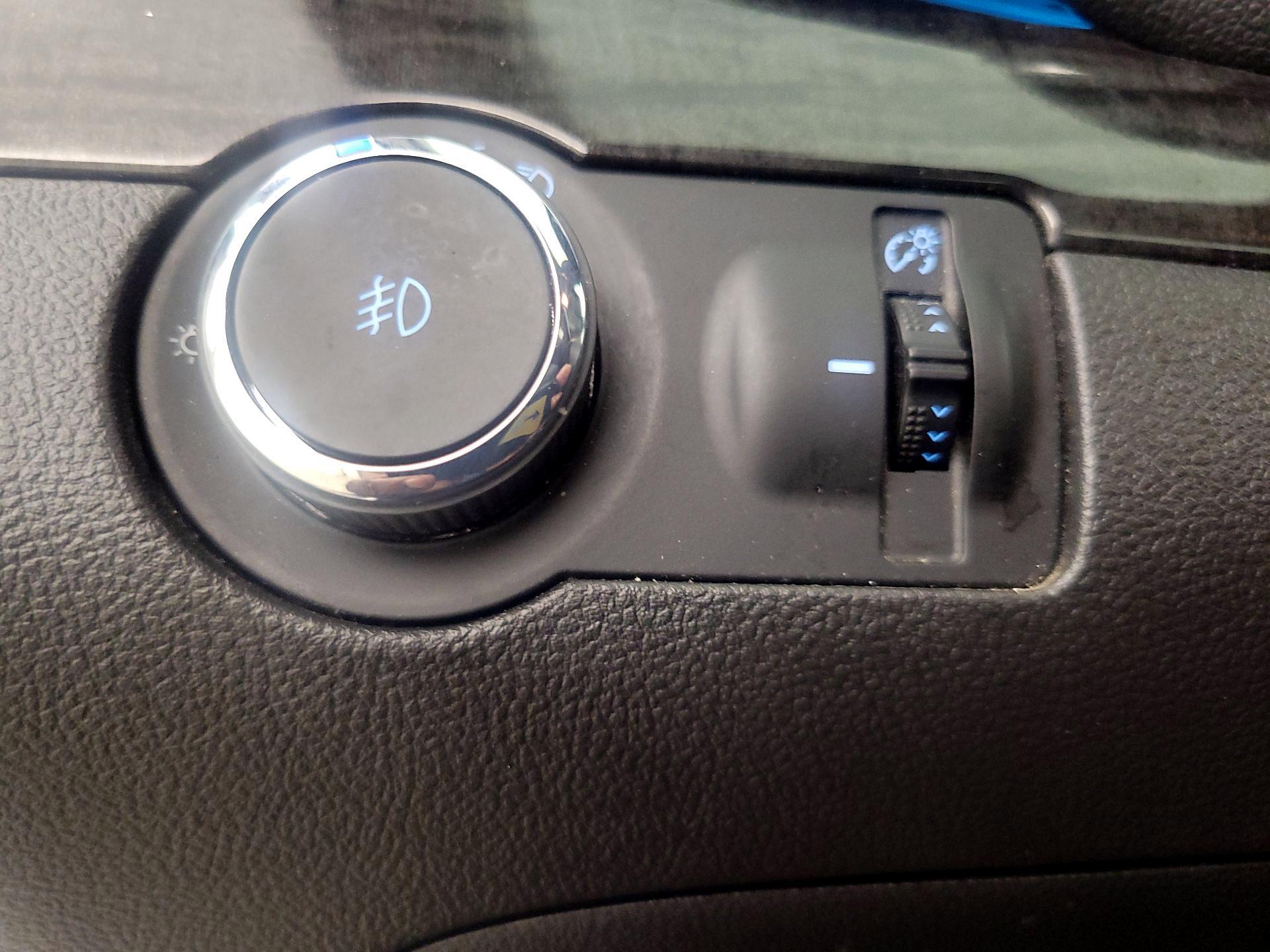 Thumbnail: 2016 Buick Encore - 13