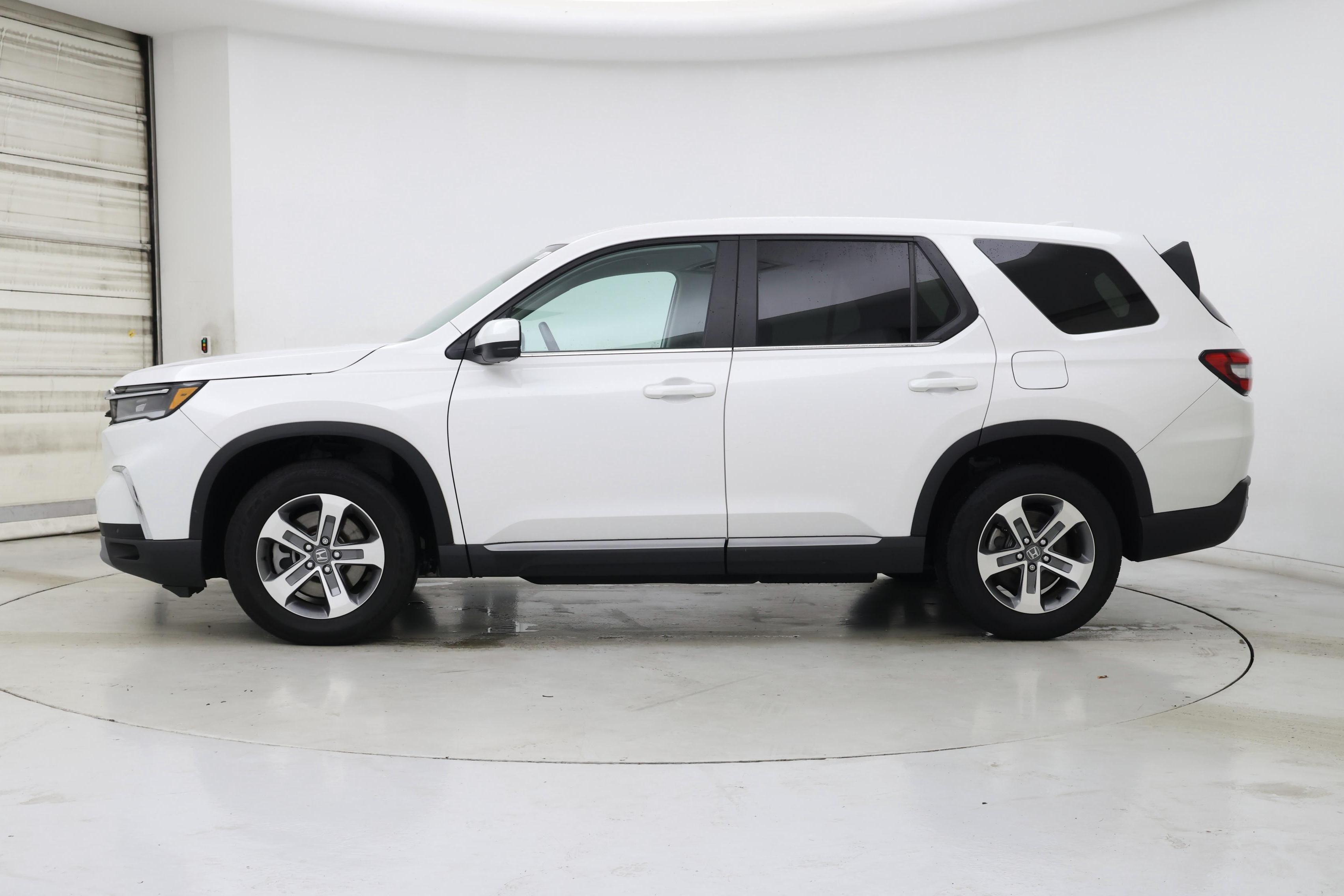 Thumbnail: 2024 Honda Pilot - 3
