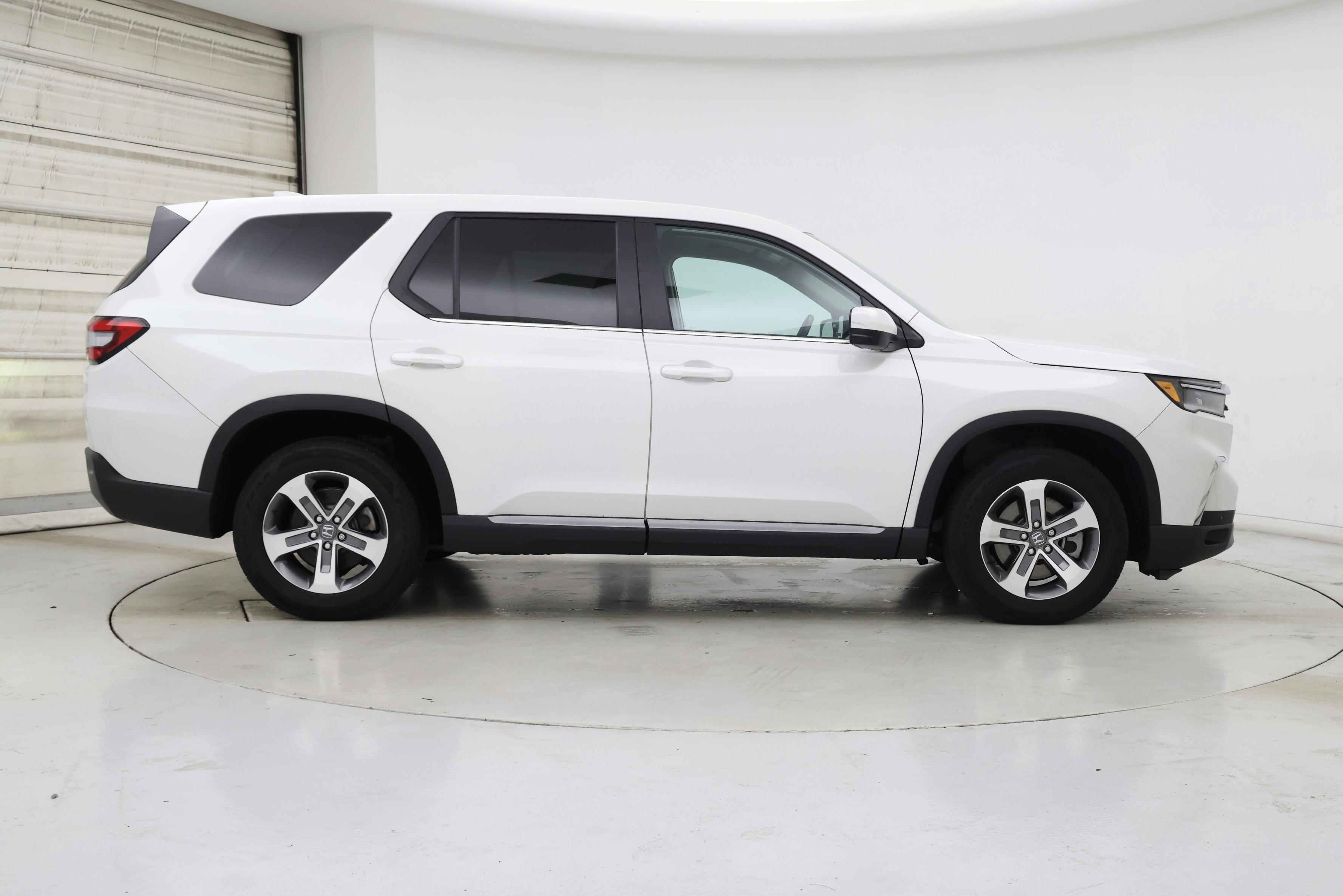 Thumbnail: 2024 Honda Pilot - 7