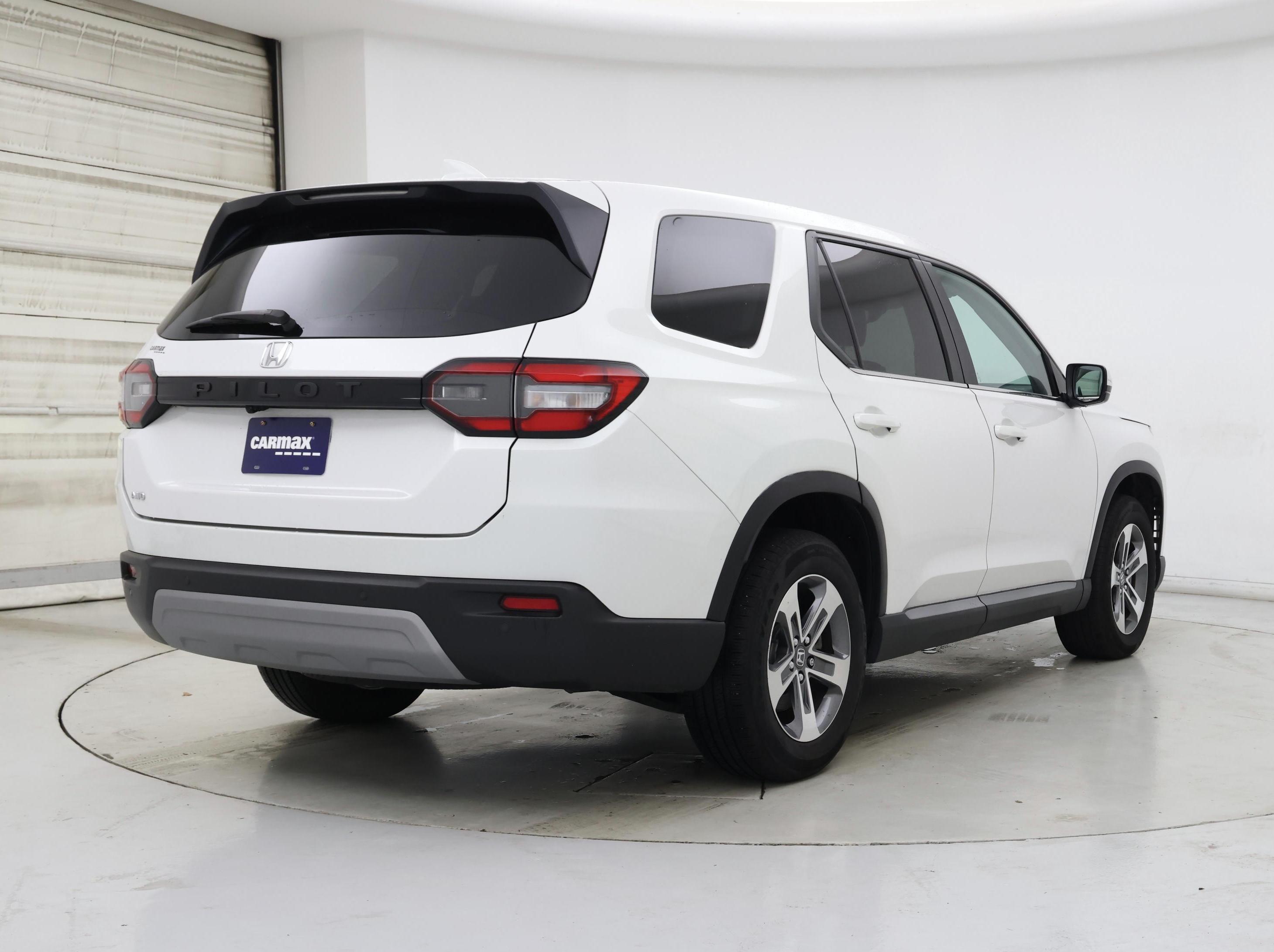 Thumbnail: 2024 Honda Pilot - 8