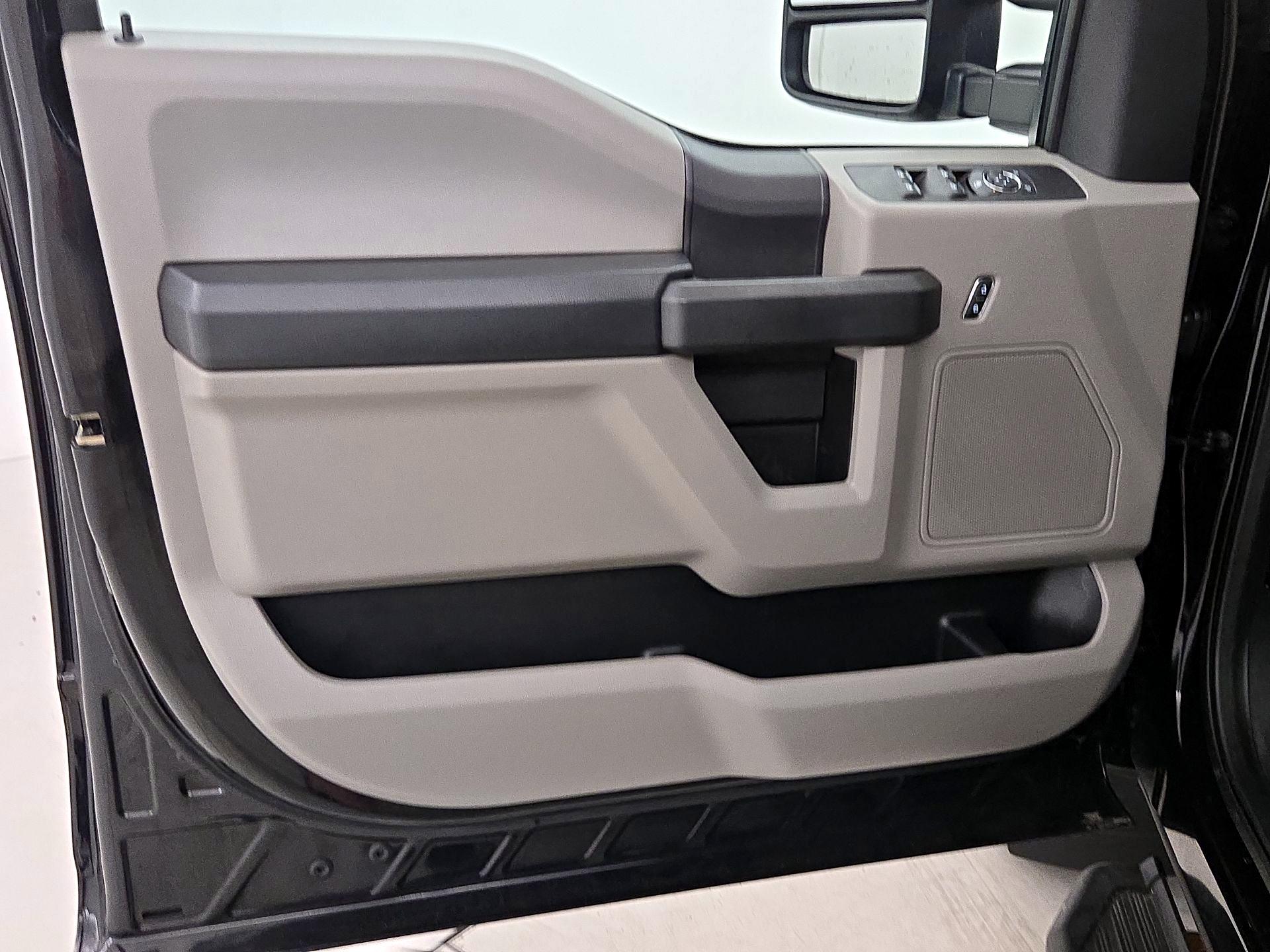 Thumbnail: 2021 Ford F-250 - 12