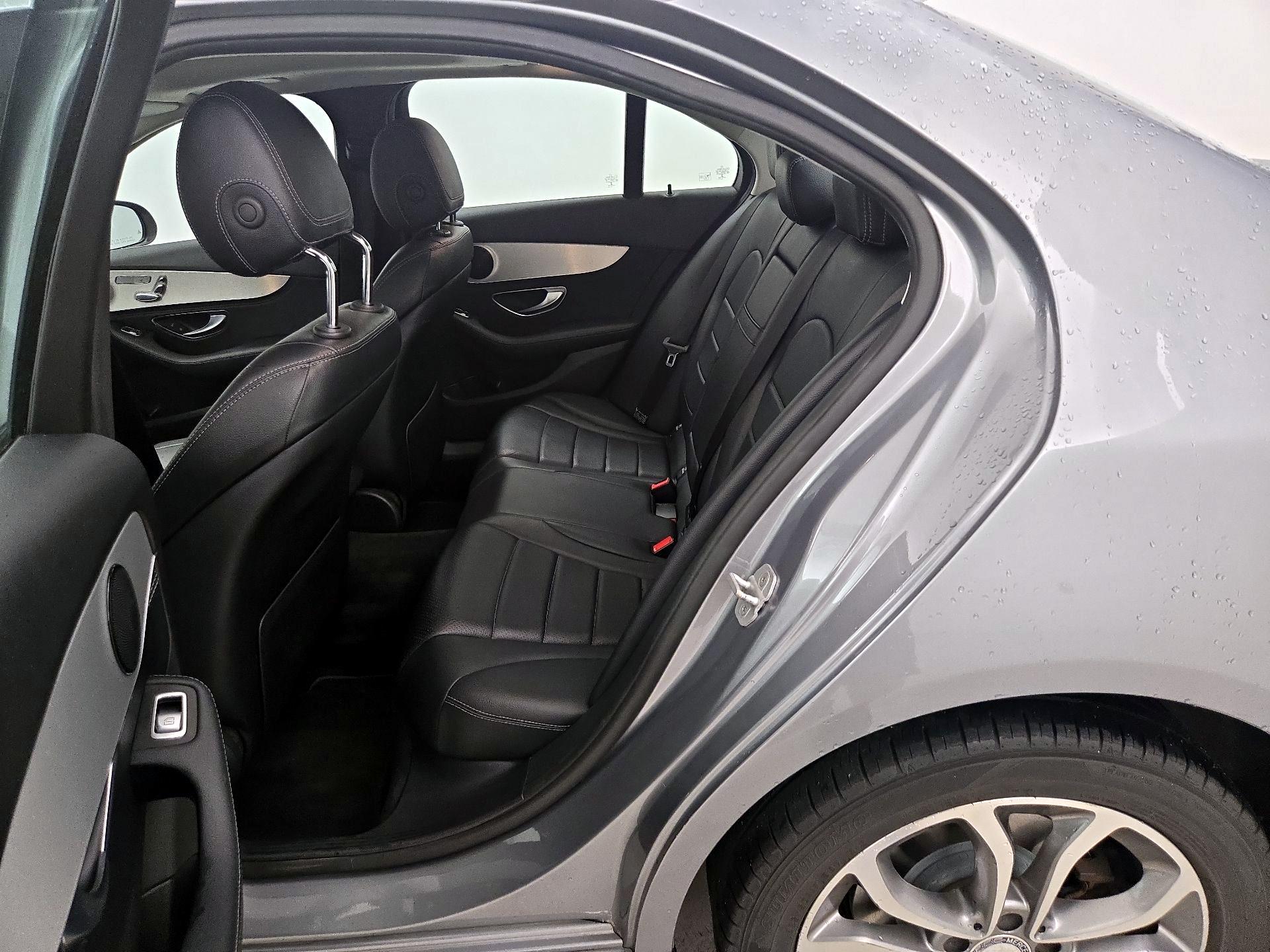 Thumbnail: 2016 Mercedes-Benz C-Class - 20