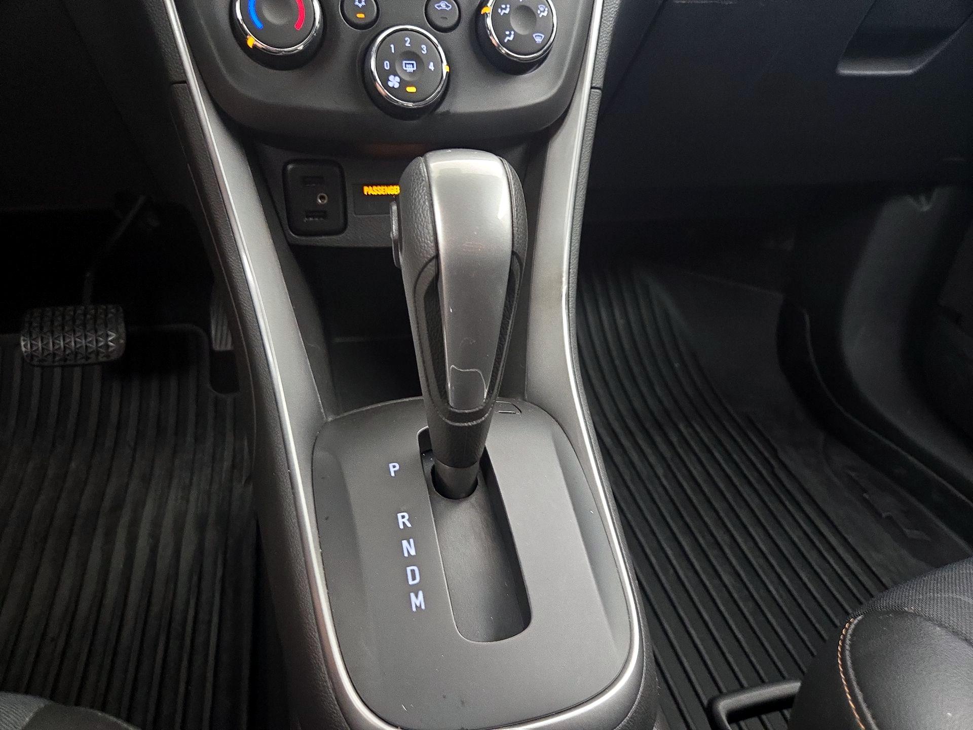 Thumbnail: 2019 Chevrolet Trax - 17