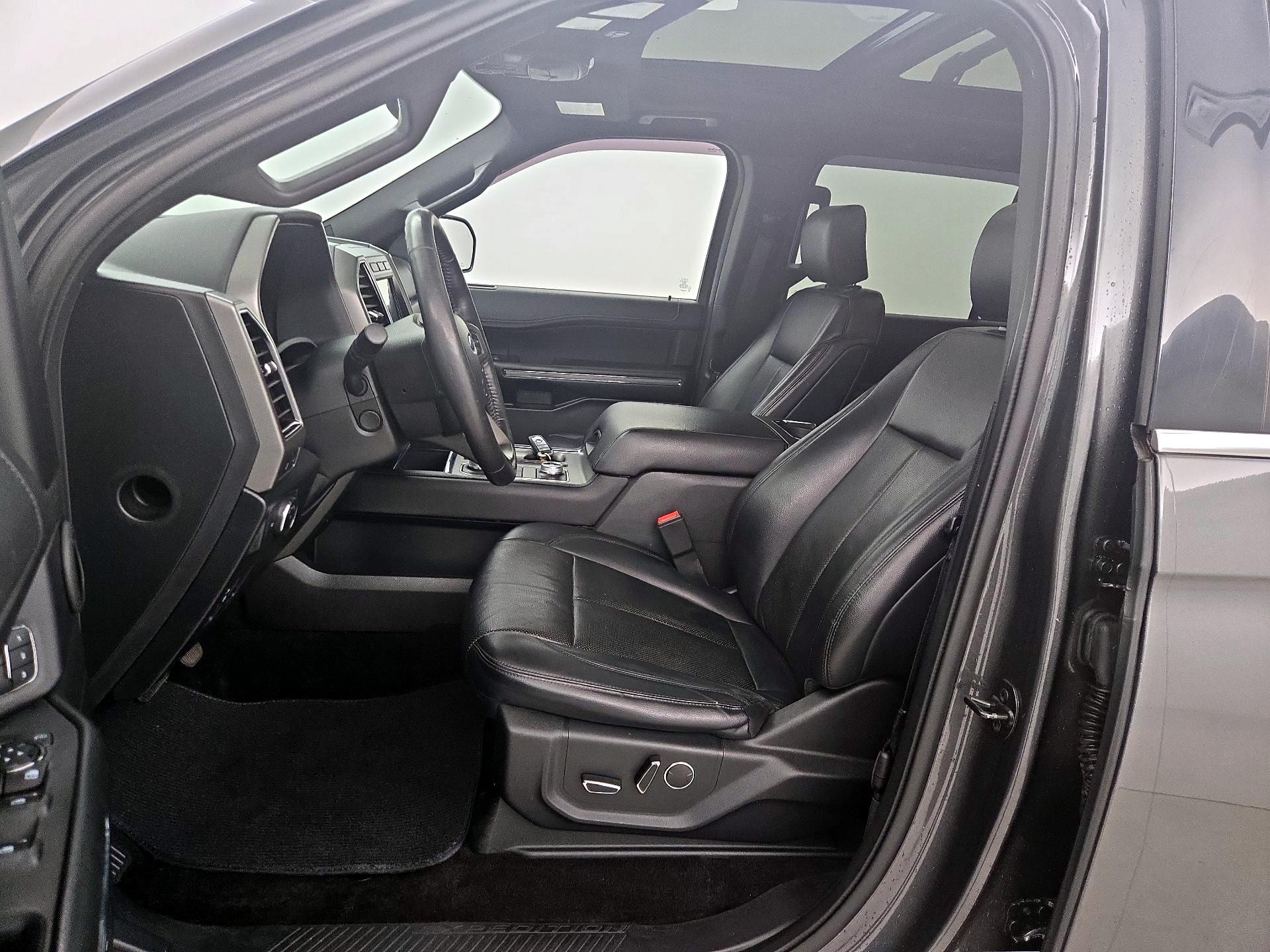 Thumbnail: 2019 Ford Expedition - 11
