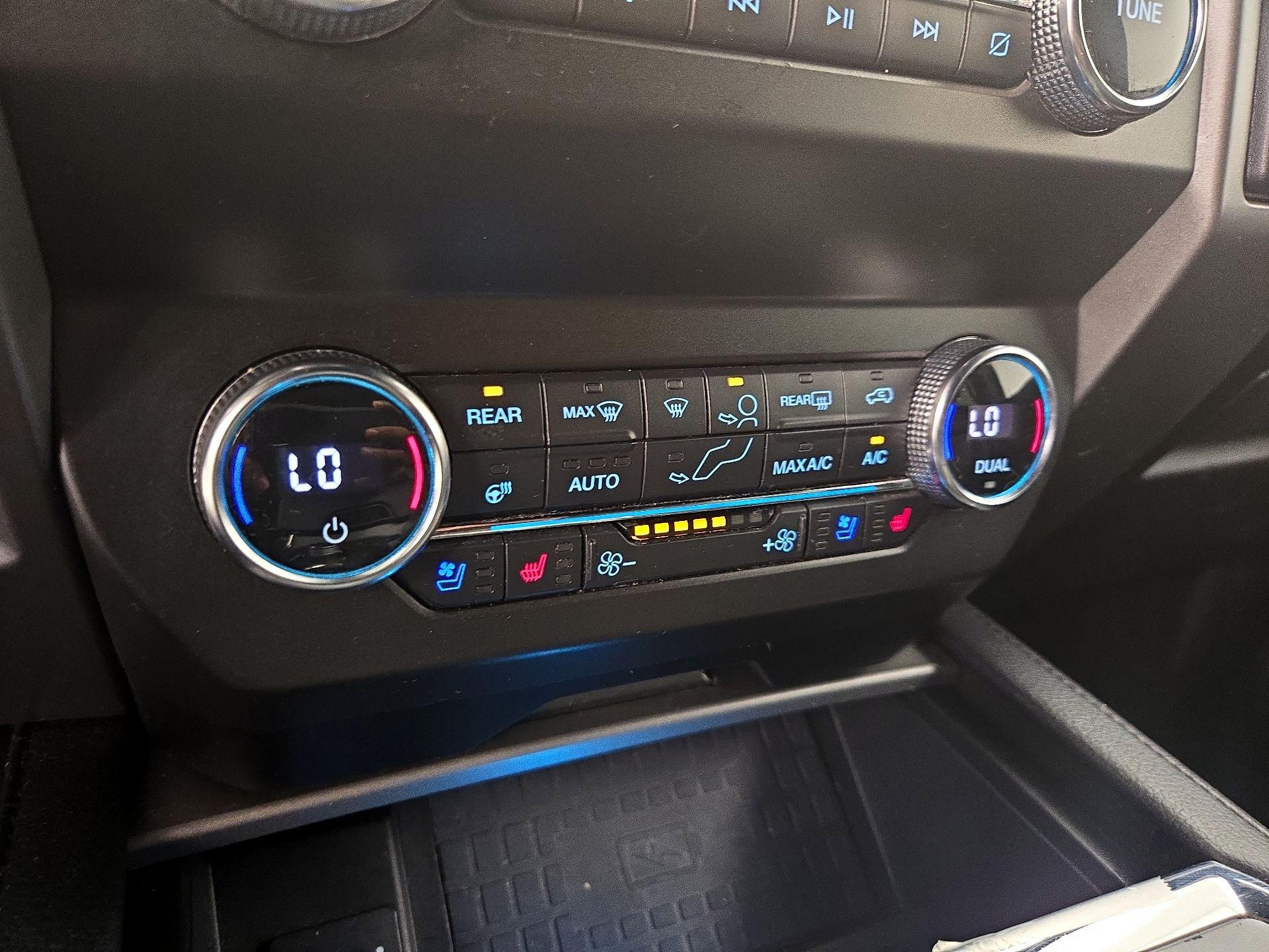 Thumbnail: 2019 Ford Expedition - 17