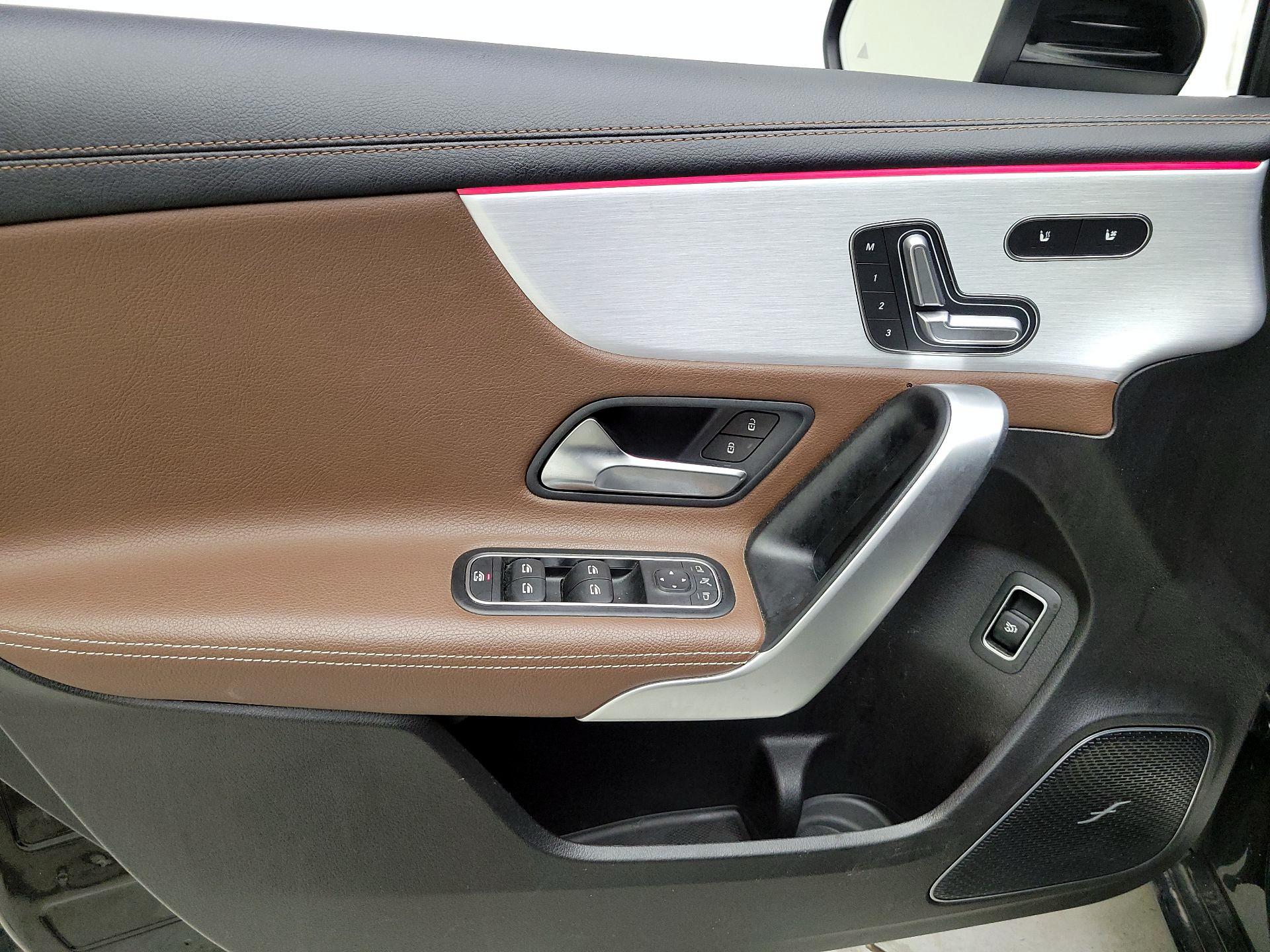 Thumbnail: 2020 Mercedes-Benz A-Class - 12