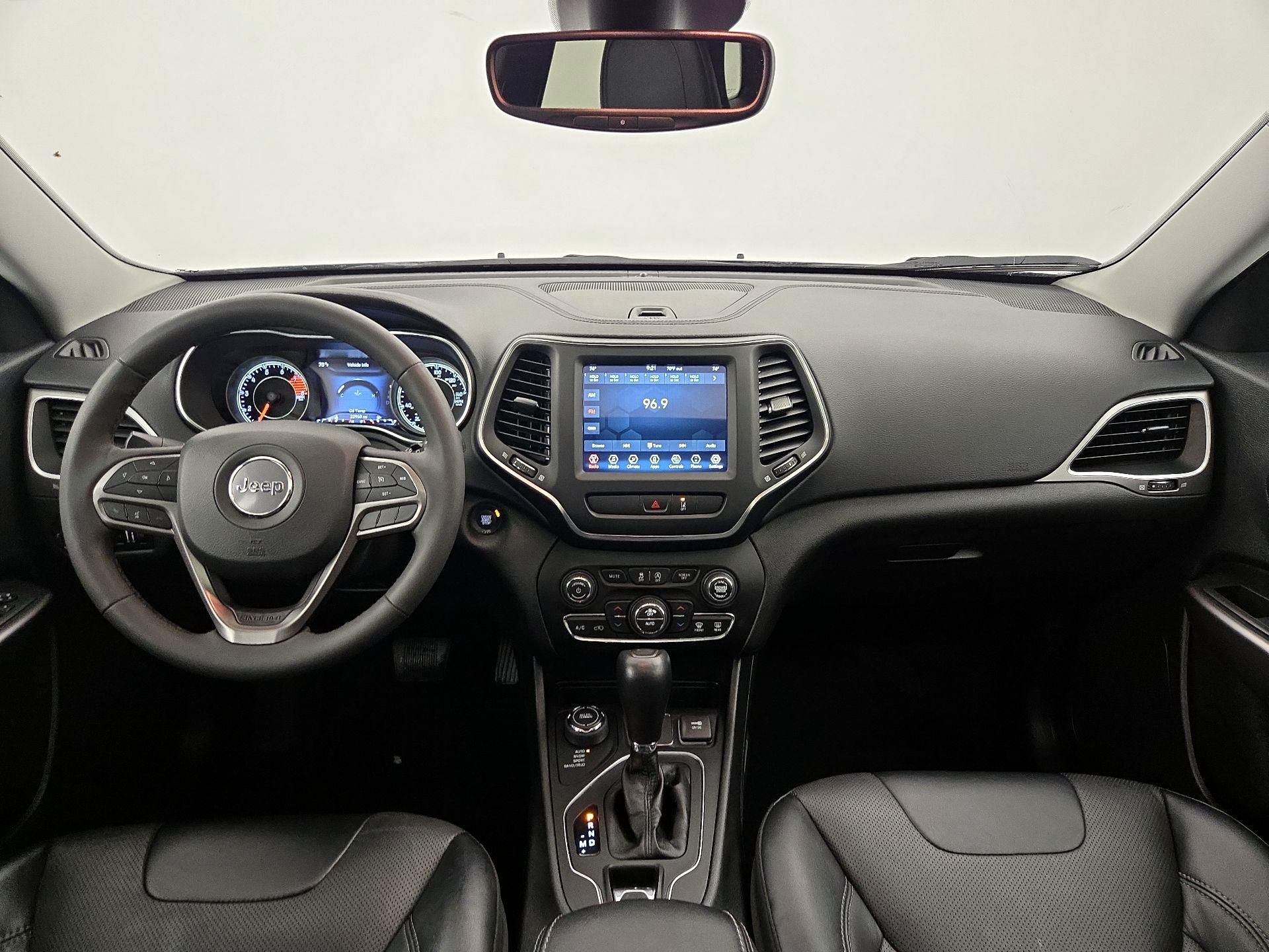 Thumbnail: 2022 Jeep Cherokee - 9
