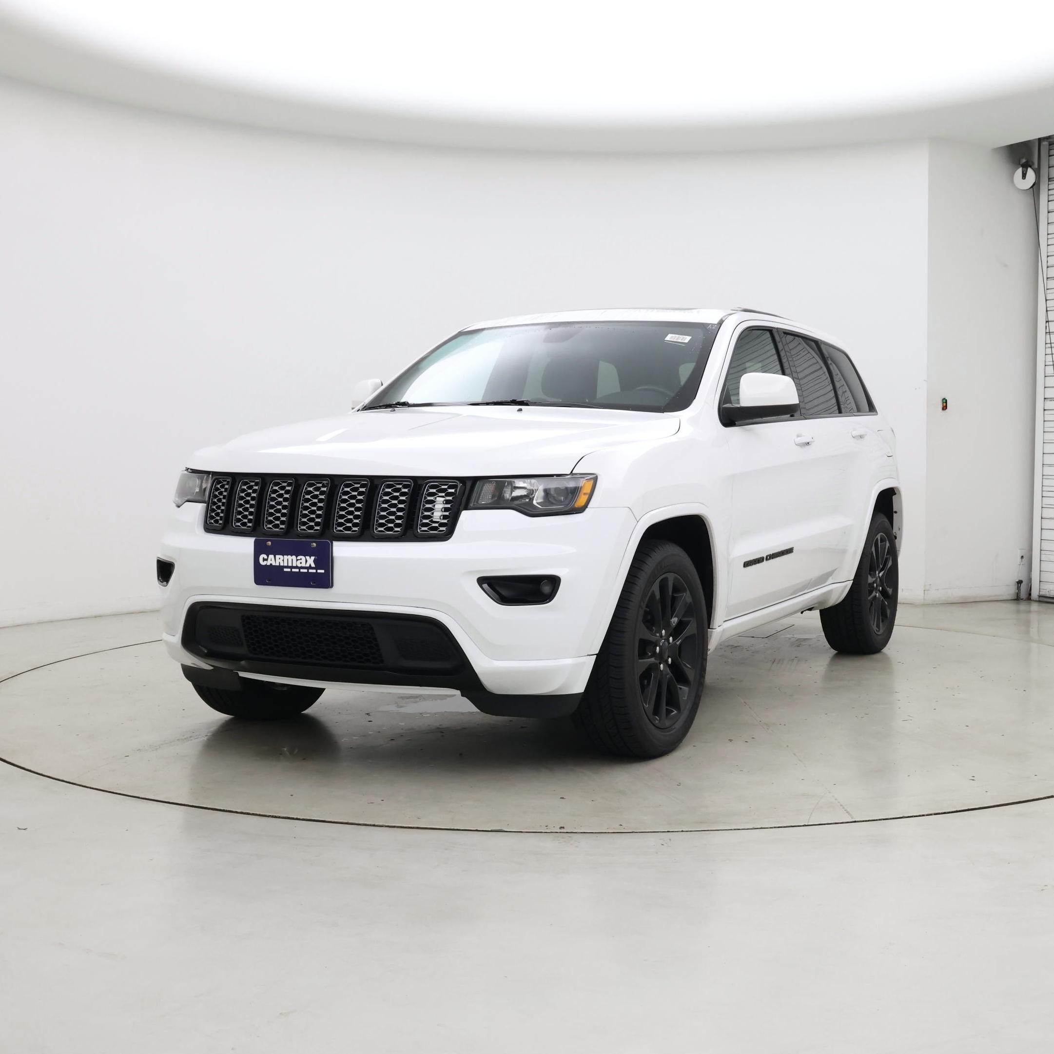 Thumbnail: 2020 Jeep Grand Cherokee - 4