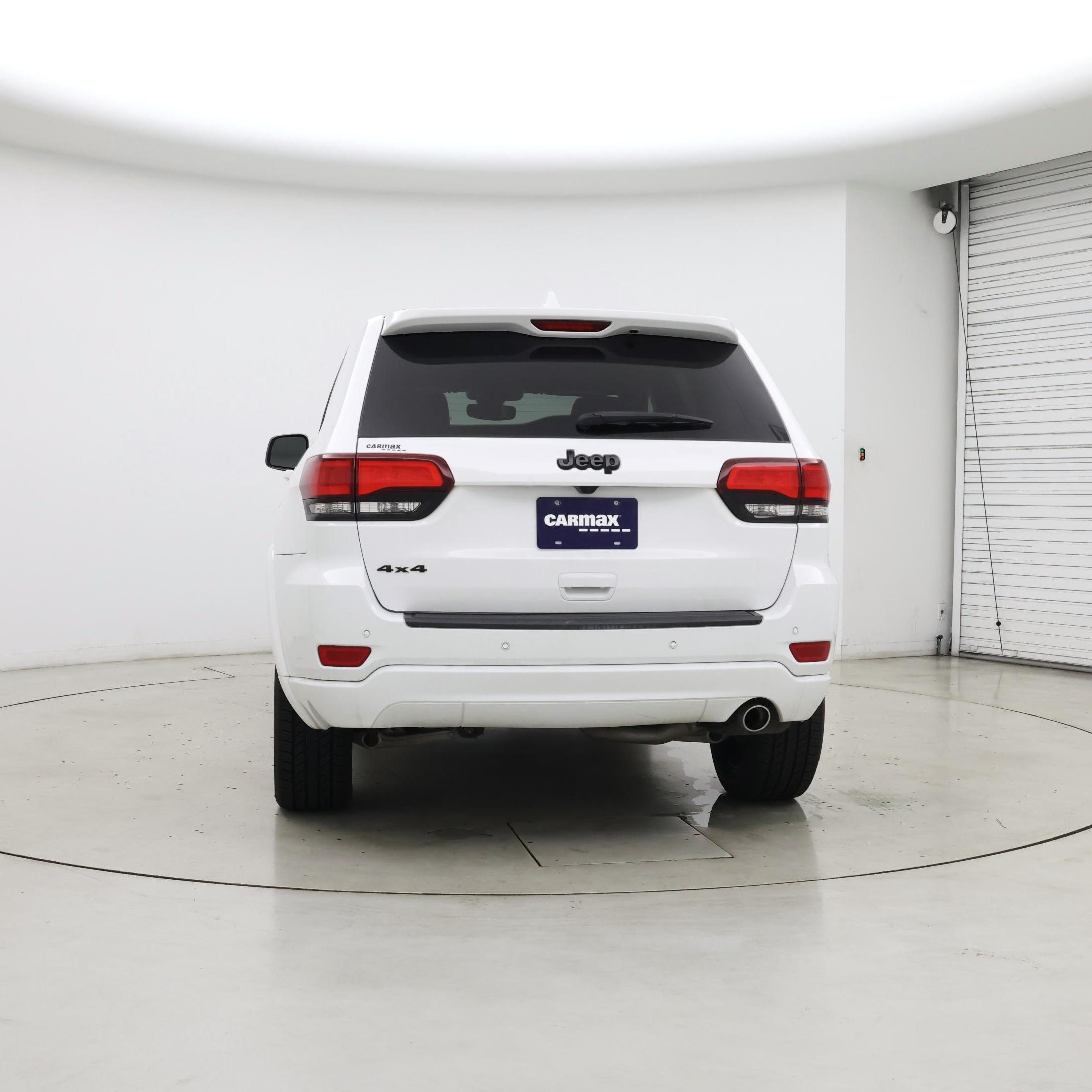 Thumbnail: 2020 Jeep Grand Cherokee - 6
