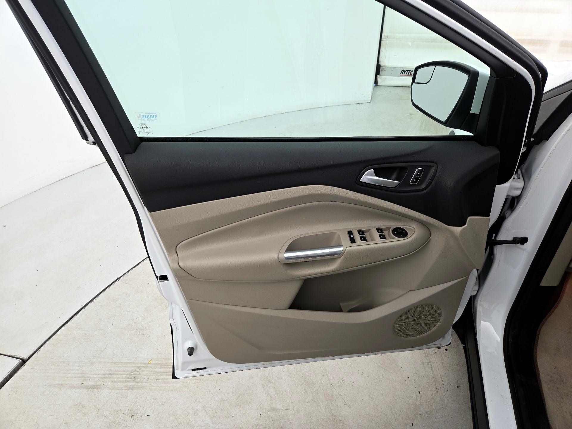 Thumbnail: 2013 Ford Escape - 10
