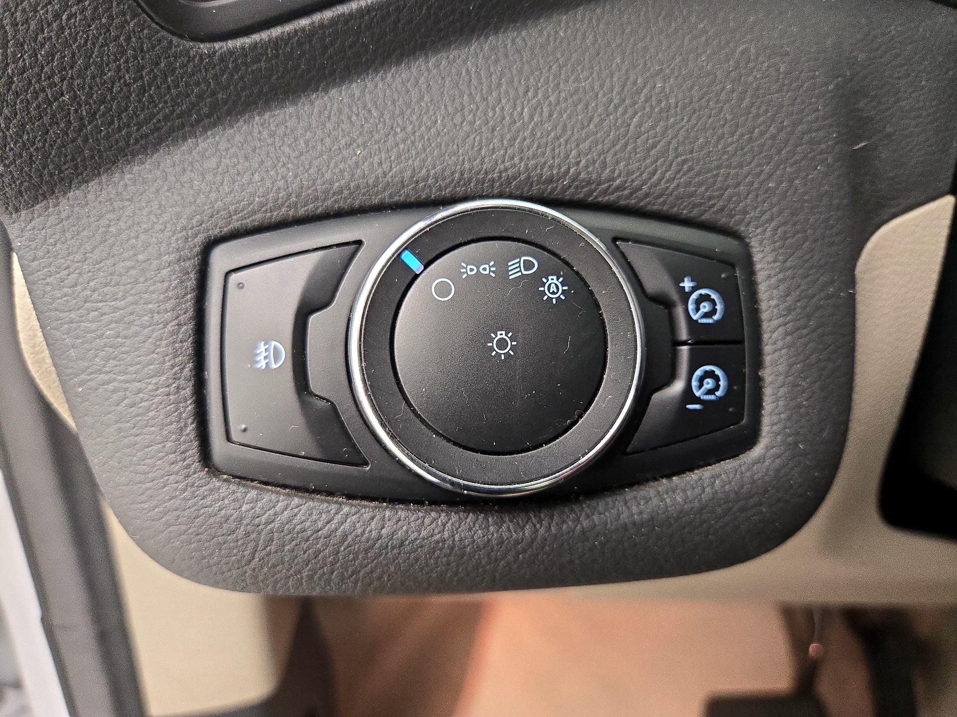 Thumbnail: 2013 Ford Escape - 11