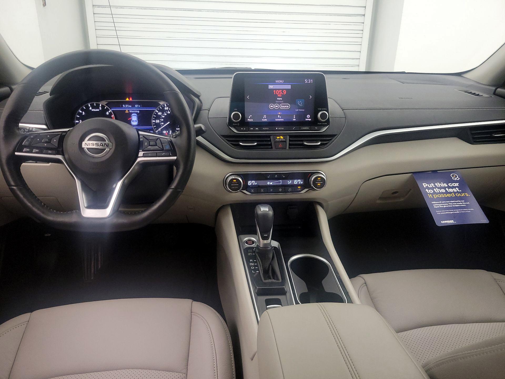 Thumbnail: 2020 Nissan Altima - 9