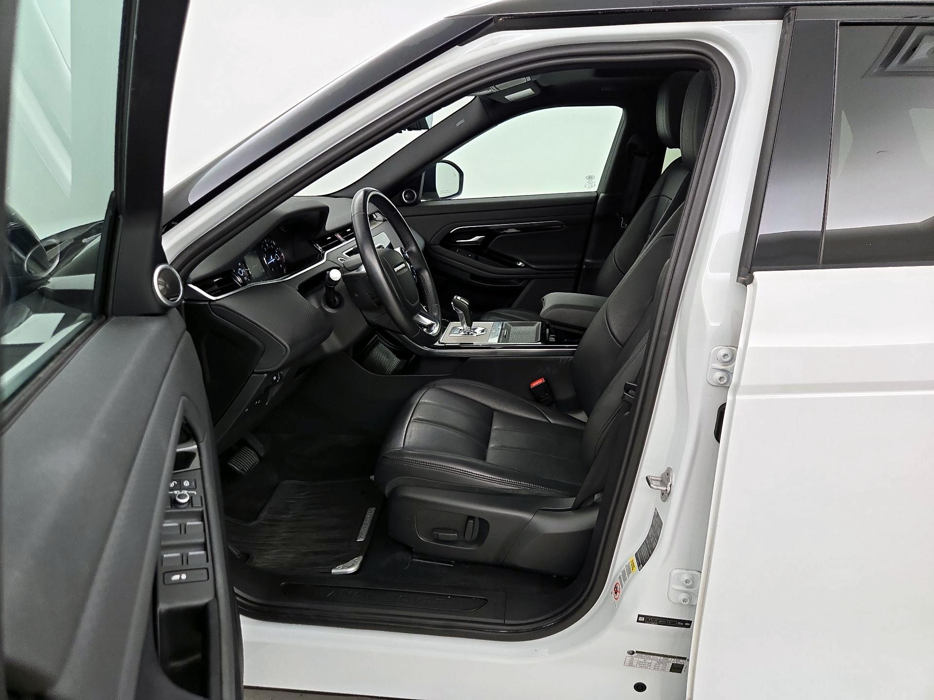 Thumbnail: 2020 Land Rover Range Rover Evoque - 11