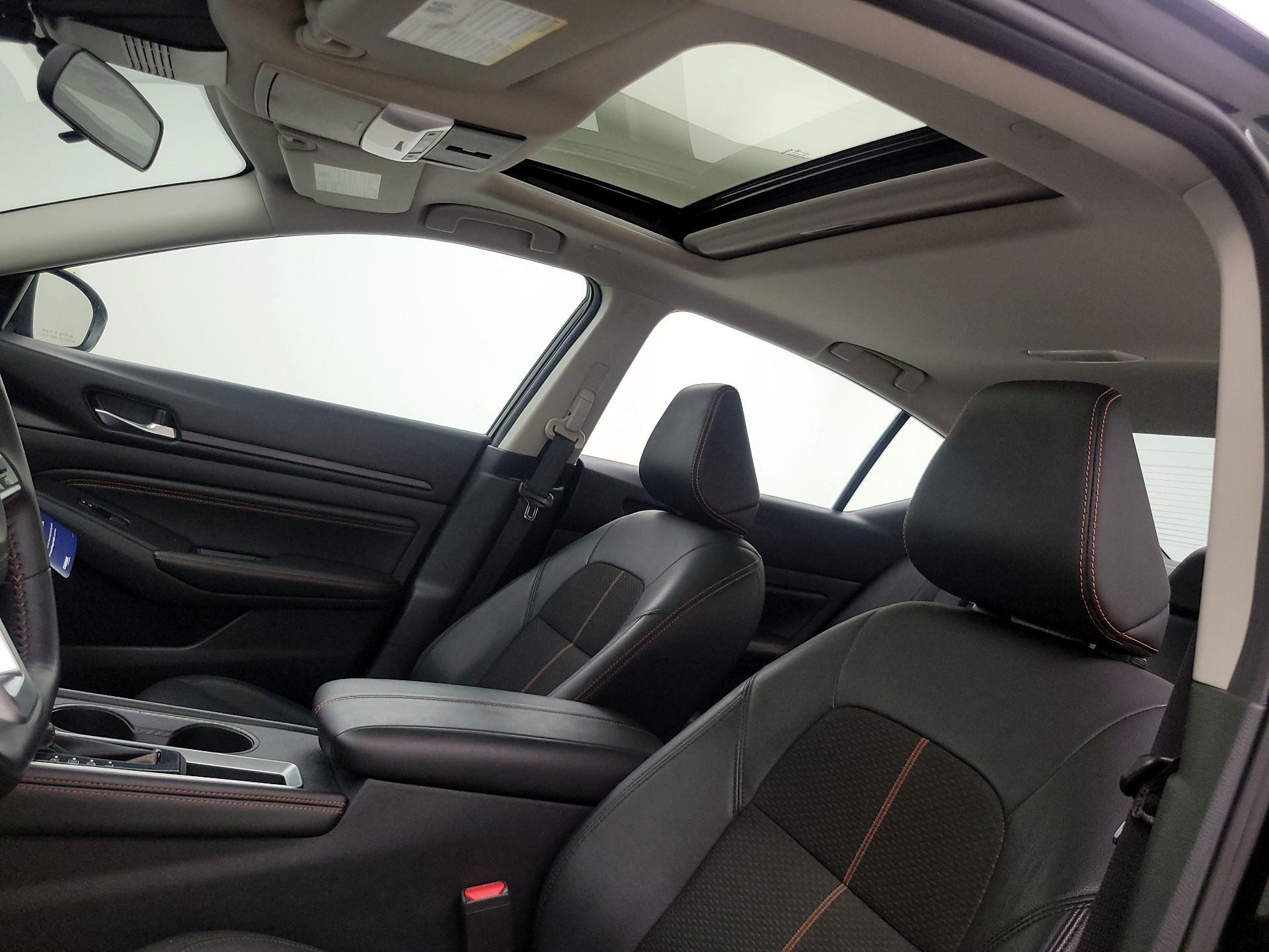 Thumbnail: 2020 Nissan Altima - 19
