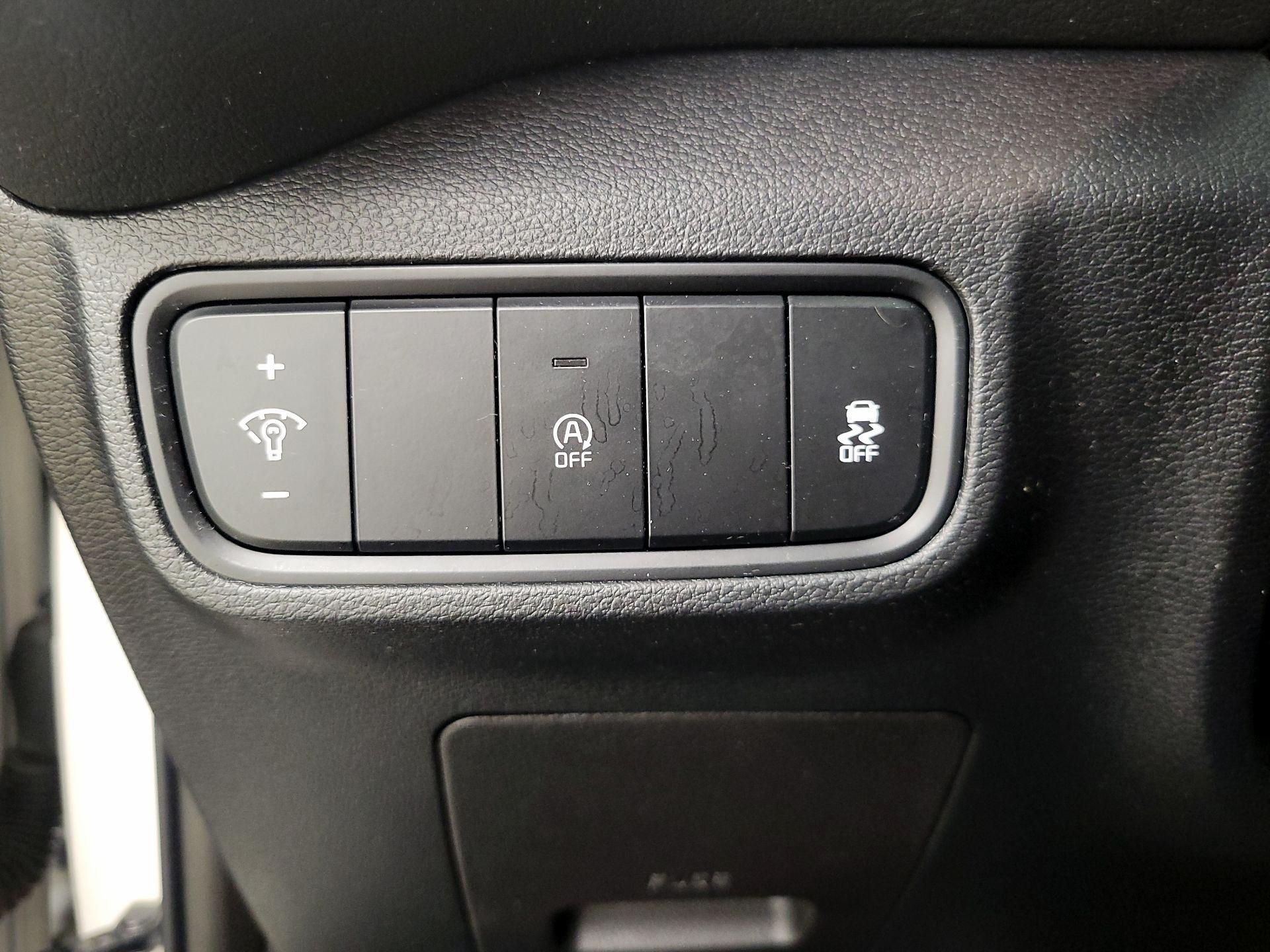 Thumbnail: 2020 Kia Soul - 13