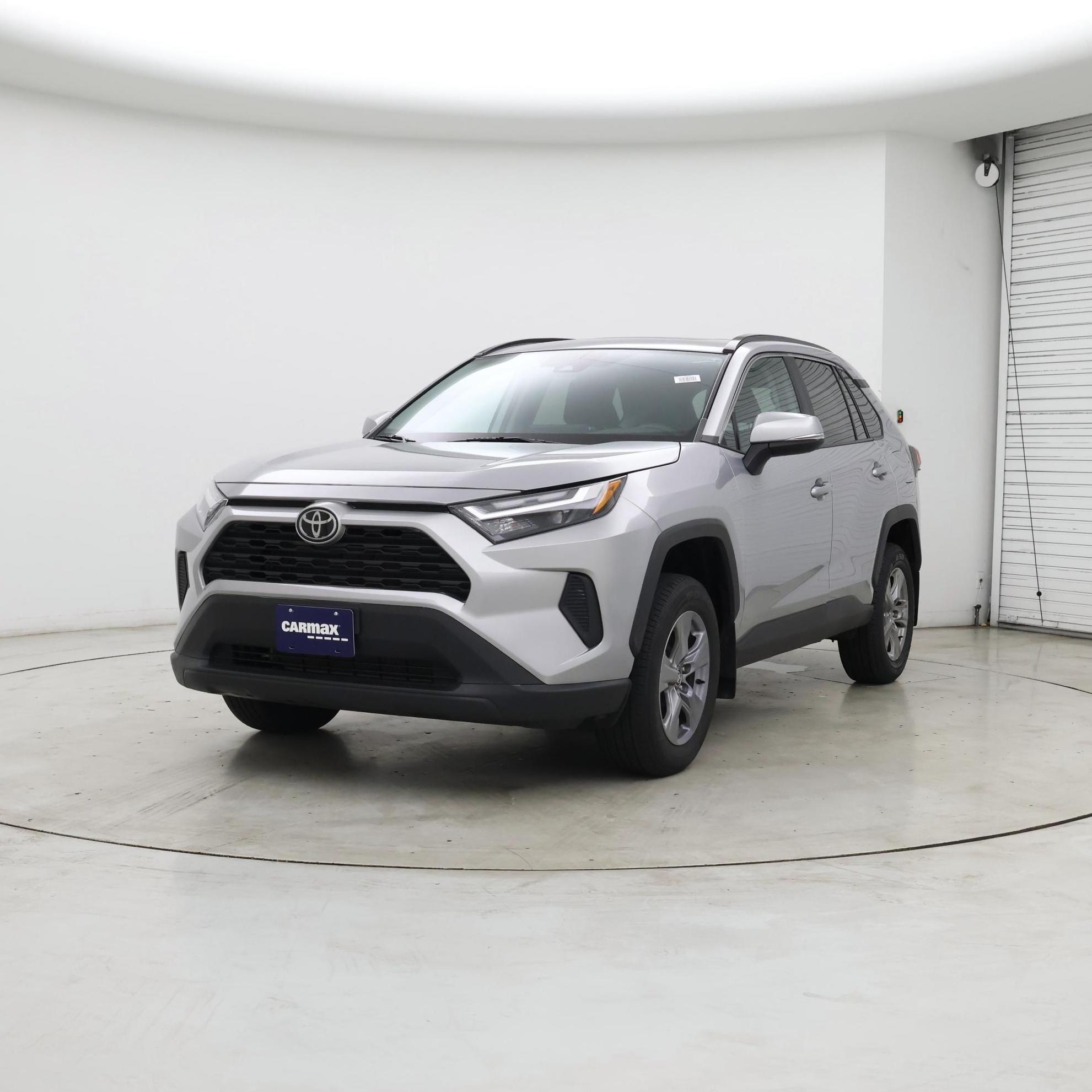 Thumbnail: 2022 Toyota RAV4 - 4