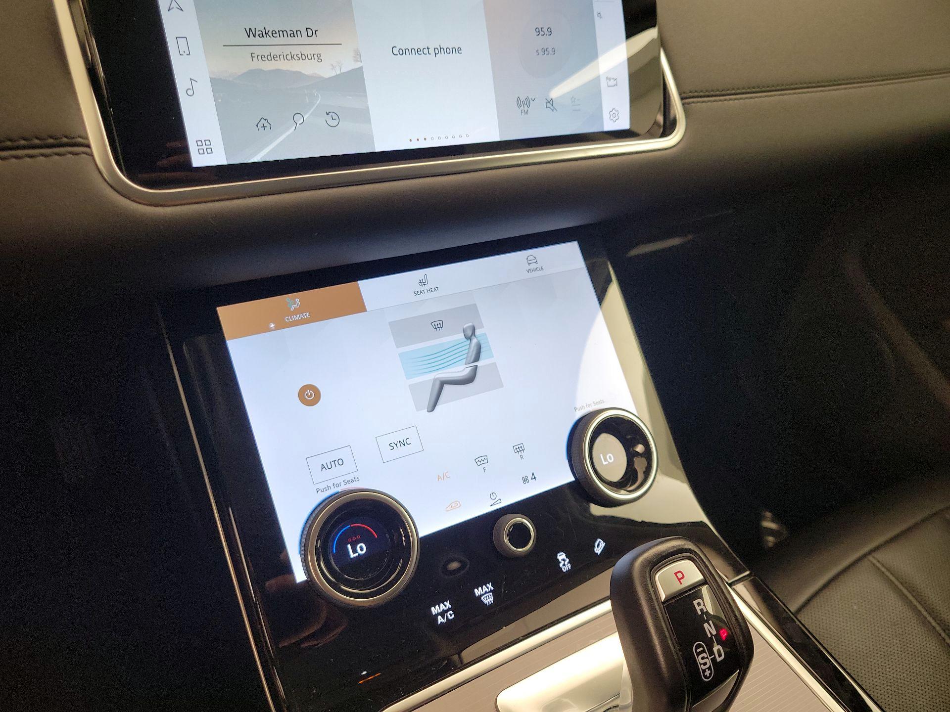 Thumbnail: 2021 Land Rover Range Rover Evoque - 17