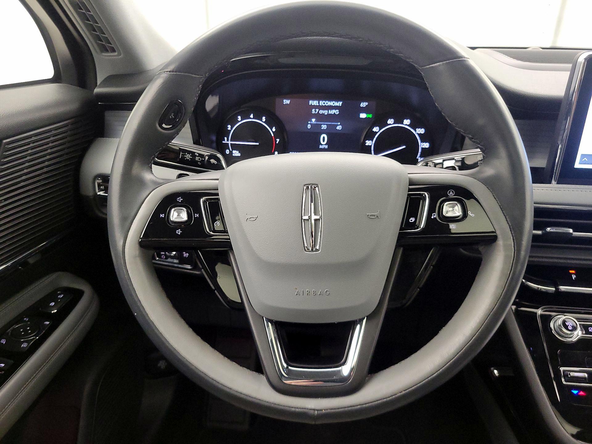 Thumbnail: 2021 Lincoln Corsair - 10