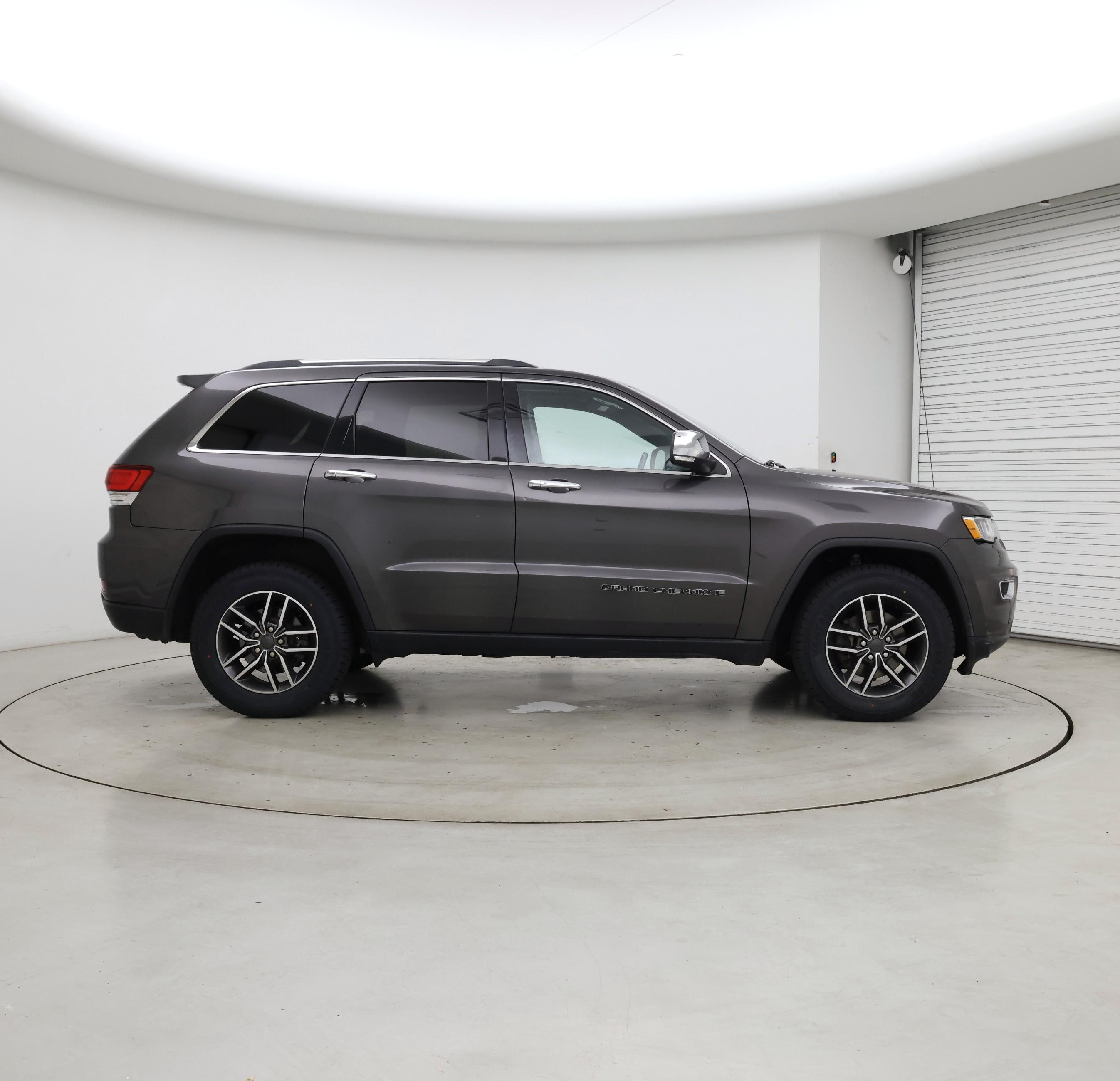 Thumbnail: 2020 Jeep Grand Cherokee - 7