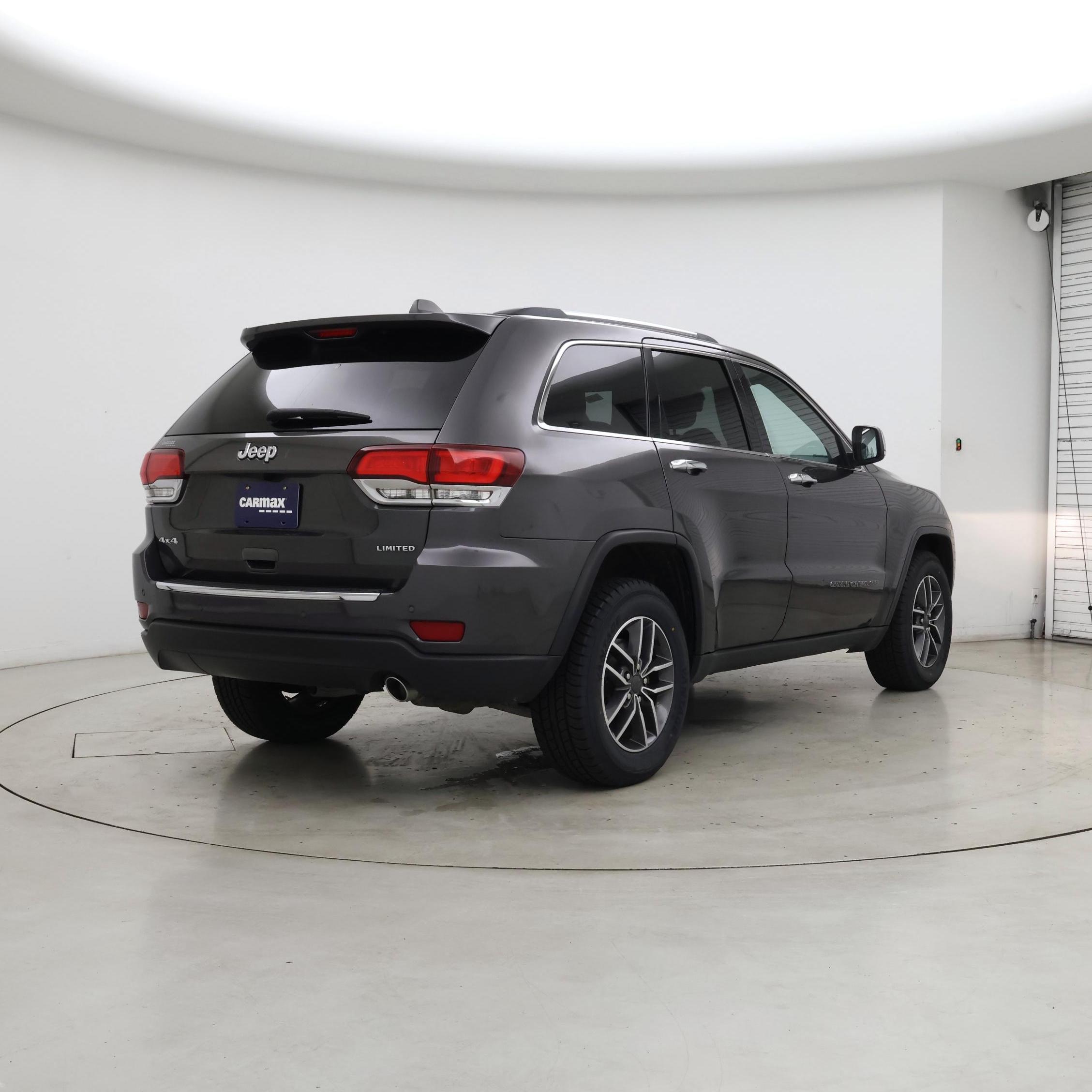 Thumbnail: 2020 Jeep Grand Cherokee - 8