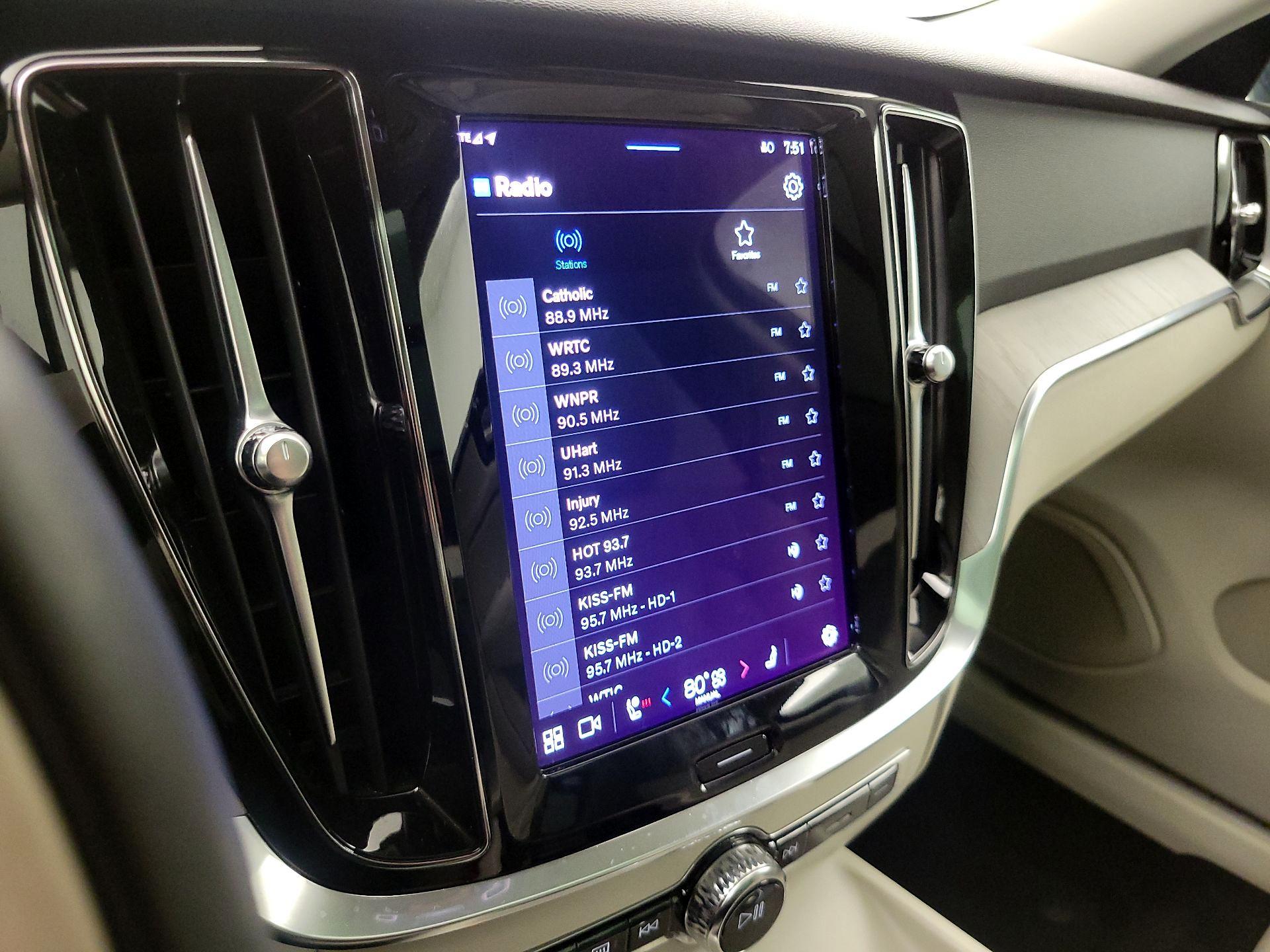 Thumbnail: 2023 Volvo S60 - 15