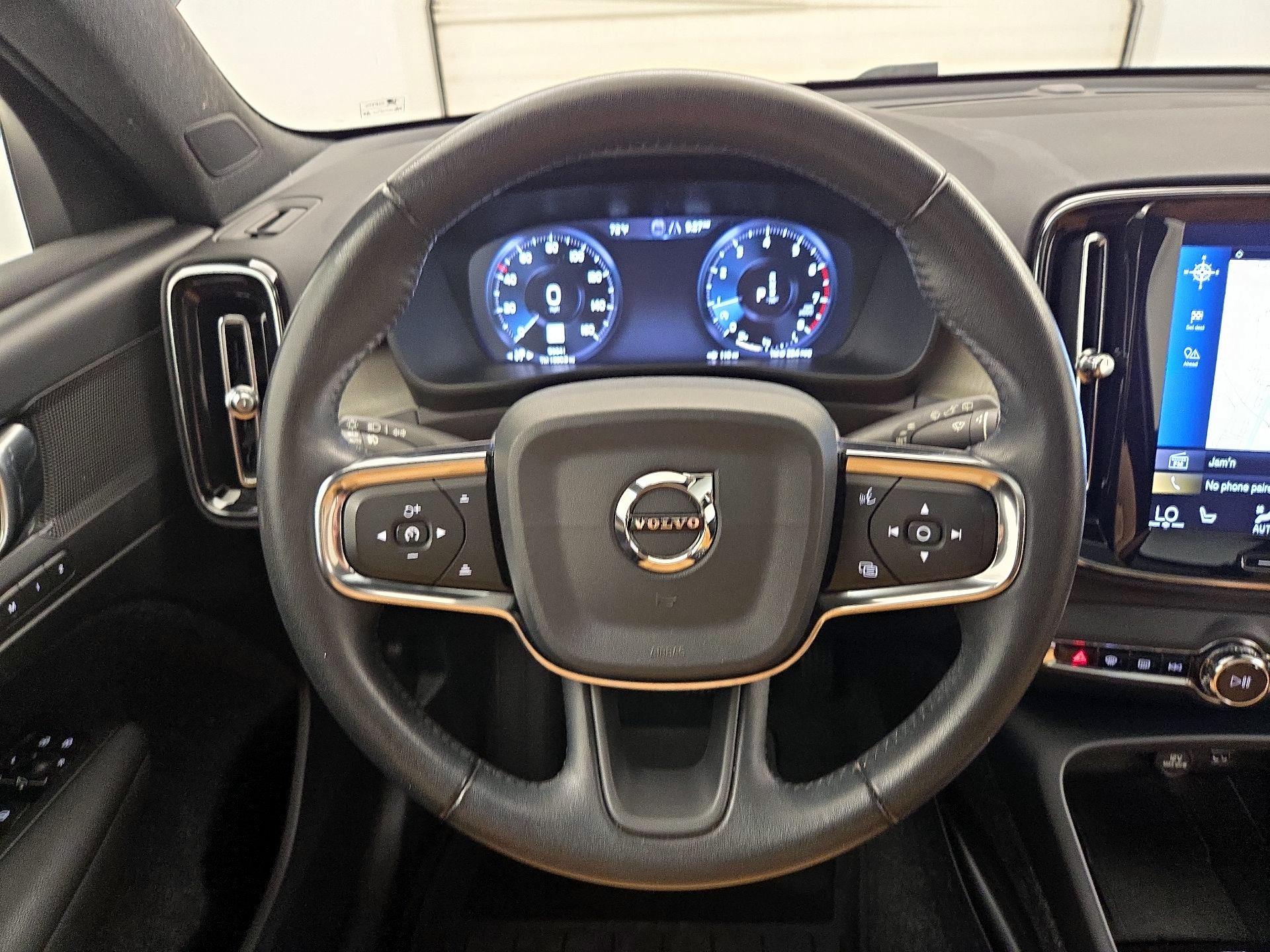 Thumbnail: 2019 Volvo XC40 - 10
