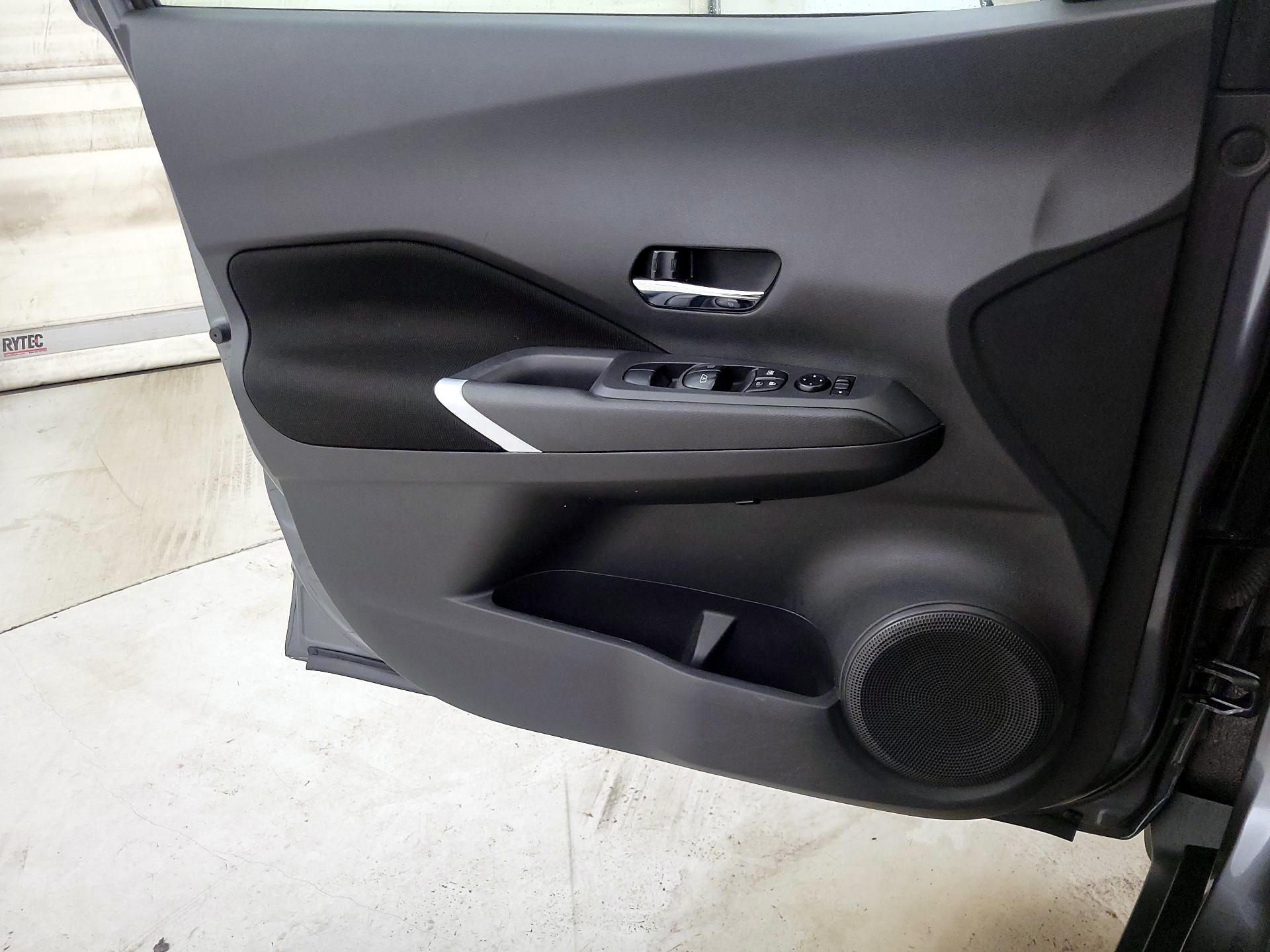 Thumbnail: 2022 Nissan Kicks - 12