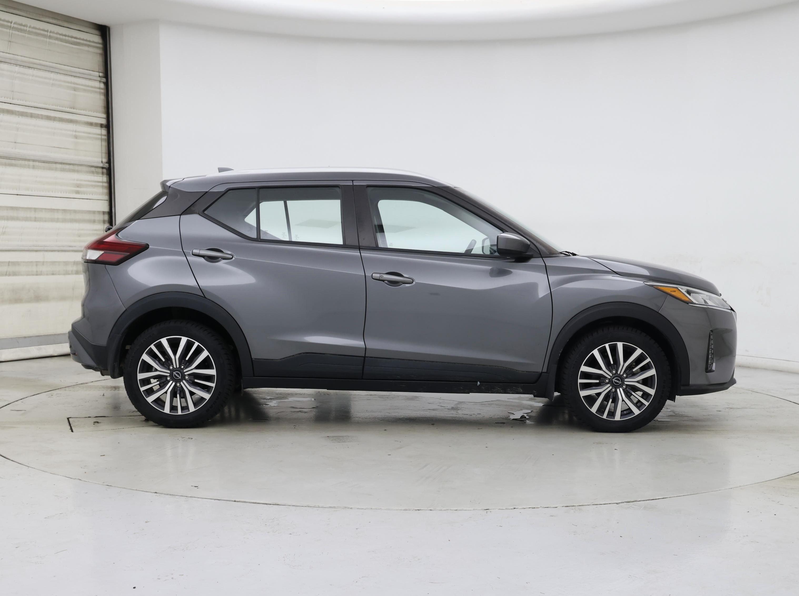 Thumbnail: 2022 Nissan Kicks - 7