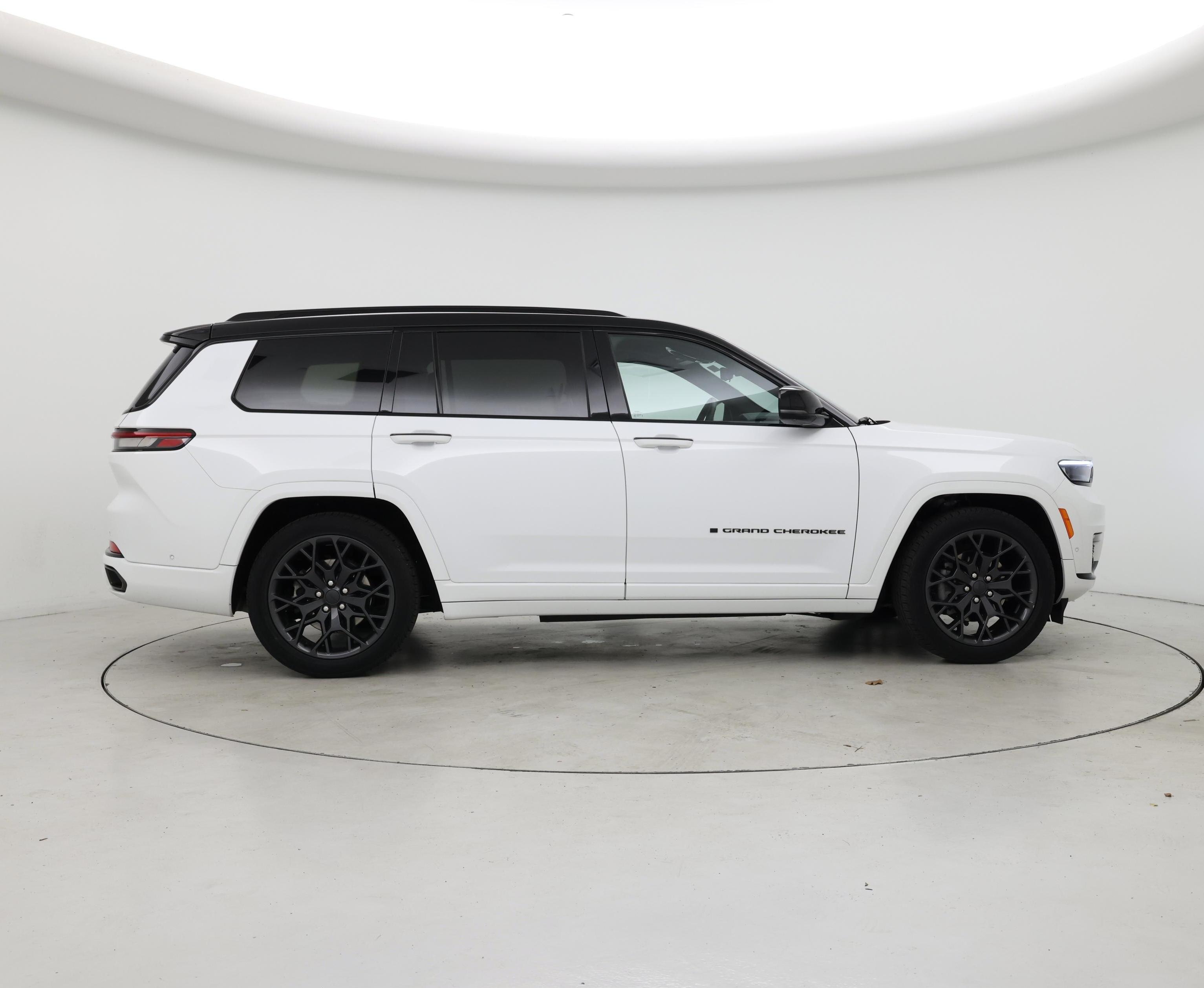 Thumbnail: 2024 Jeep Grand Cherokee L - 7
