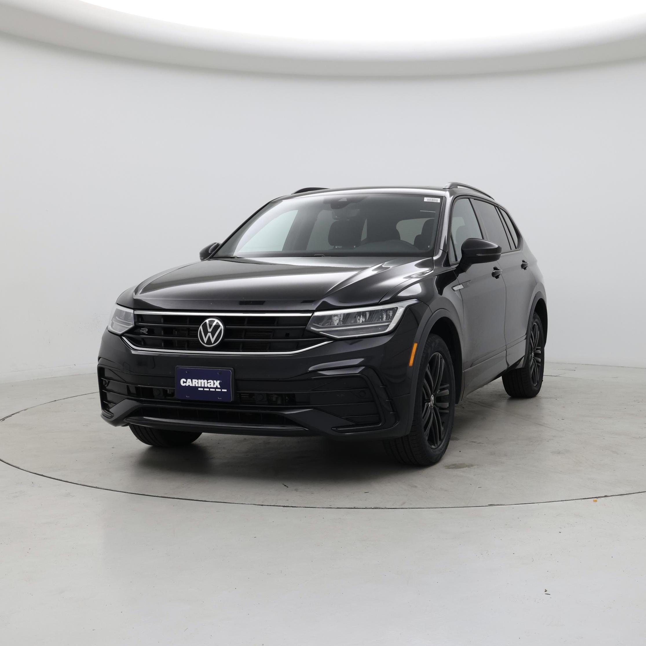 Thumbnail: 2022 Volkswagen Tiguan - 4