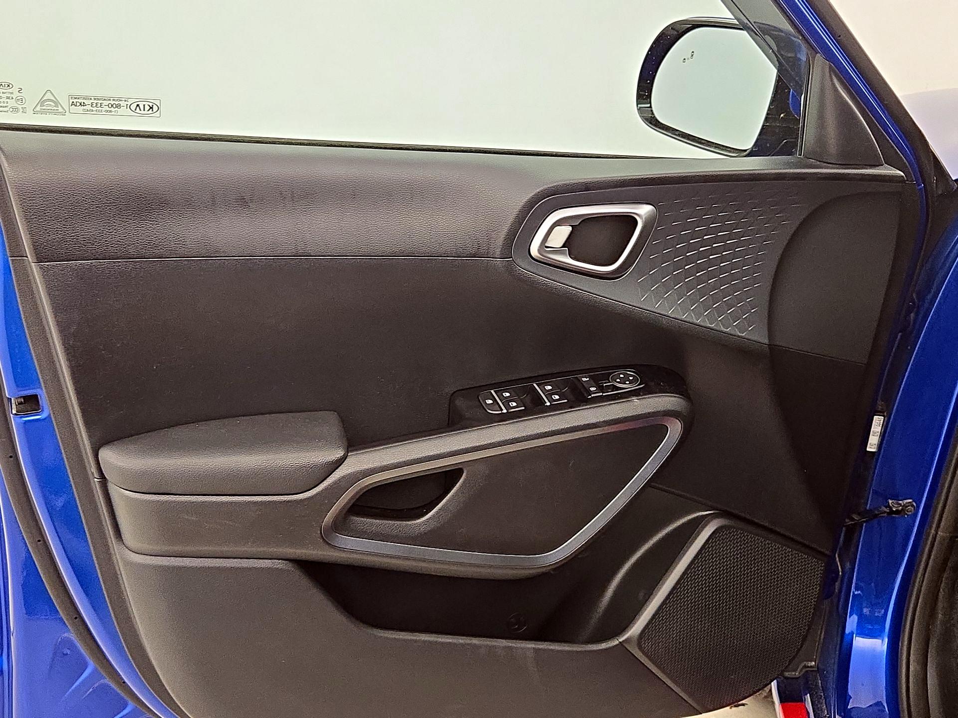 Thumbnail: 2021 Kia Soul - 12
