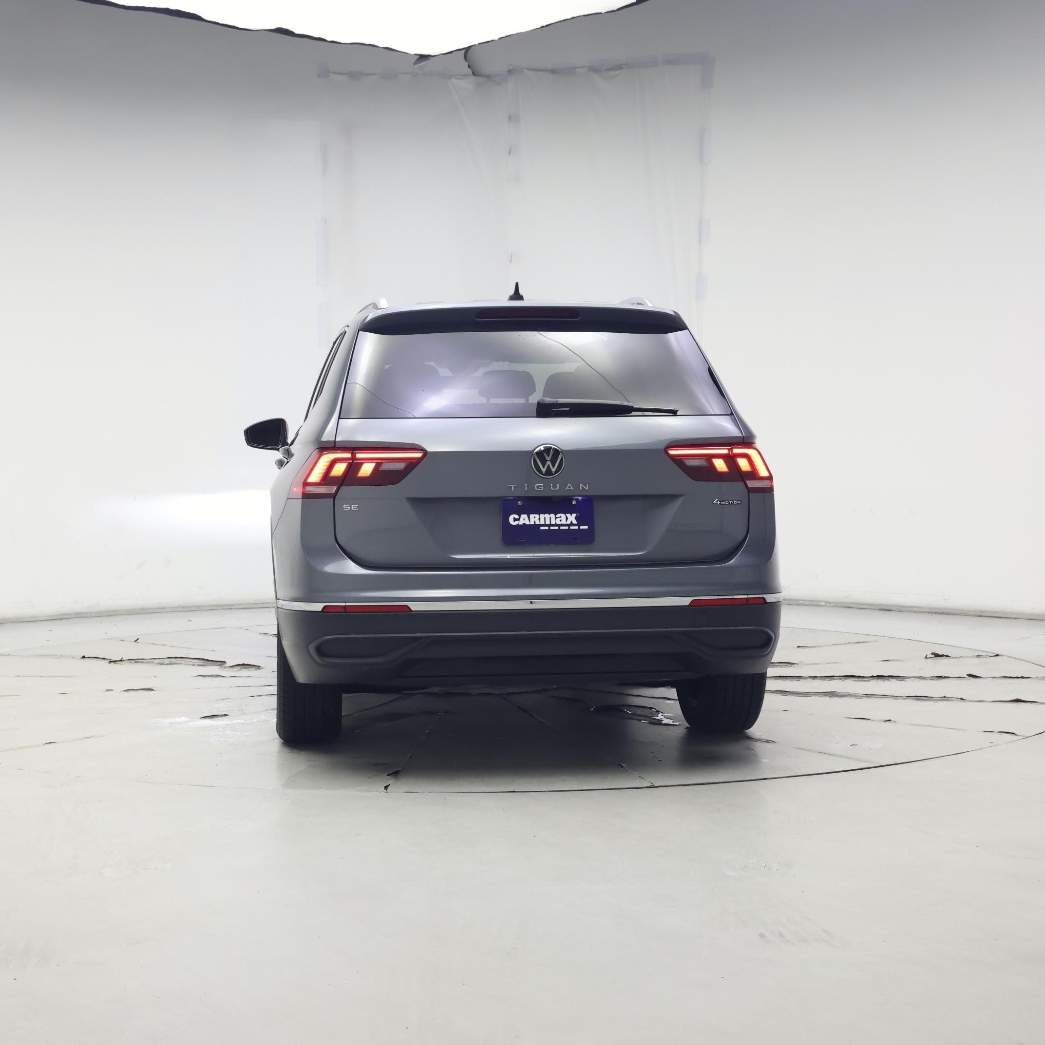 Thumbnail: 2022 Volkswagen Tiguan - 6
