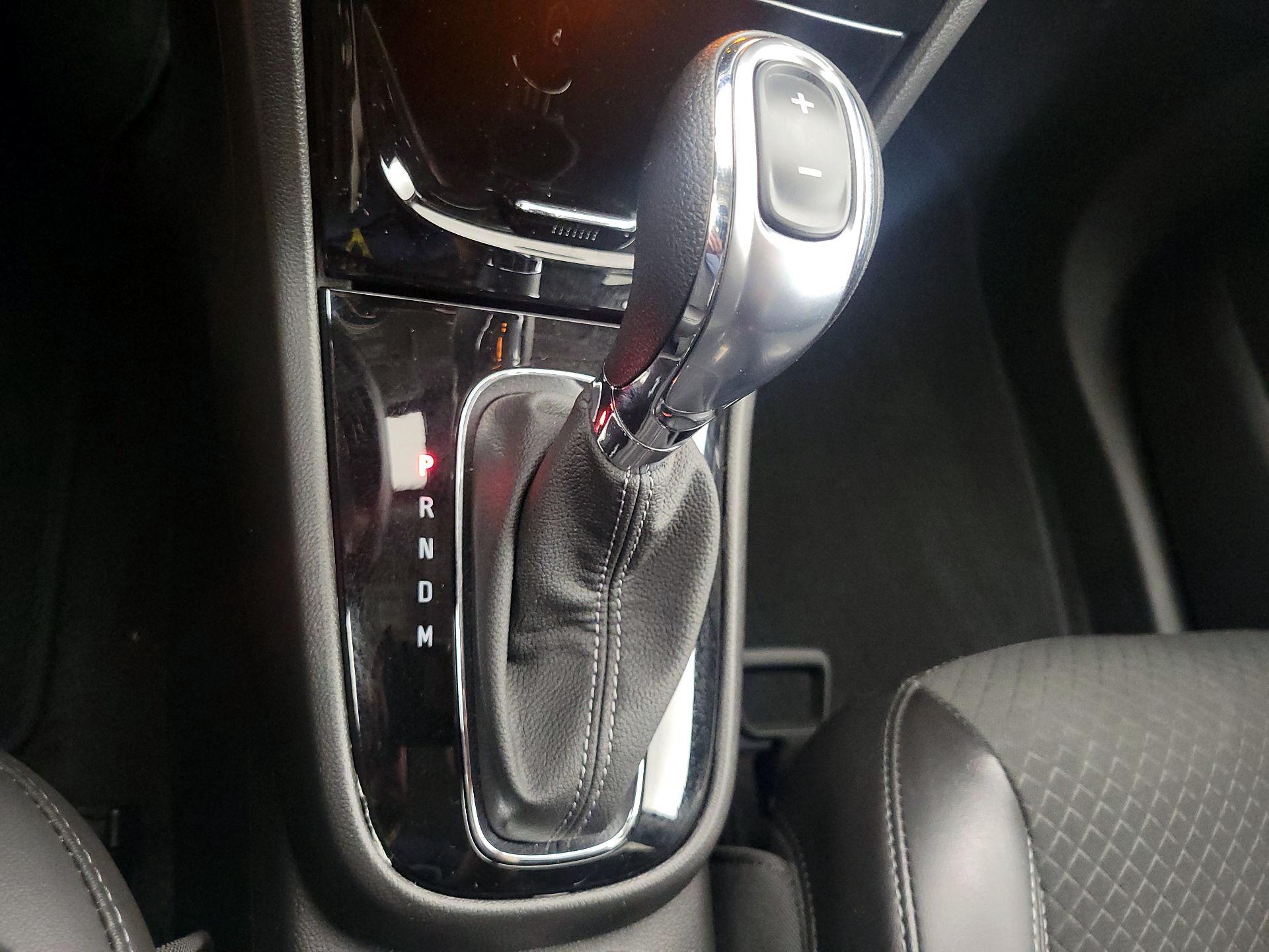 Thumbnail: 2022 Buick Encore - 17