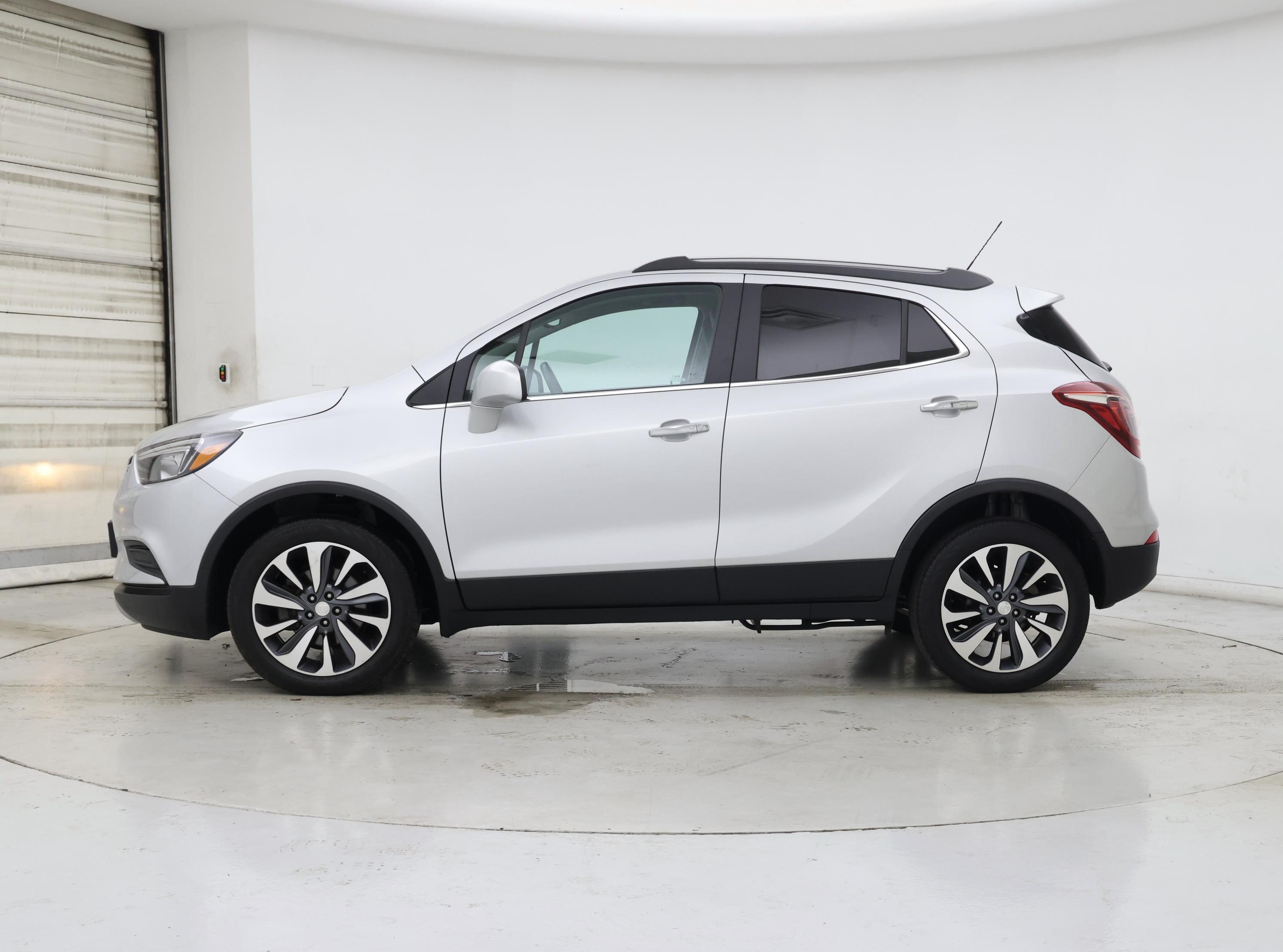 Thumbnail: 2022 Buick Encore - 3