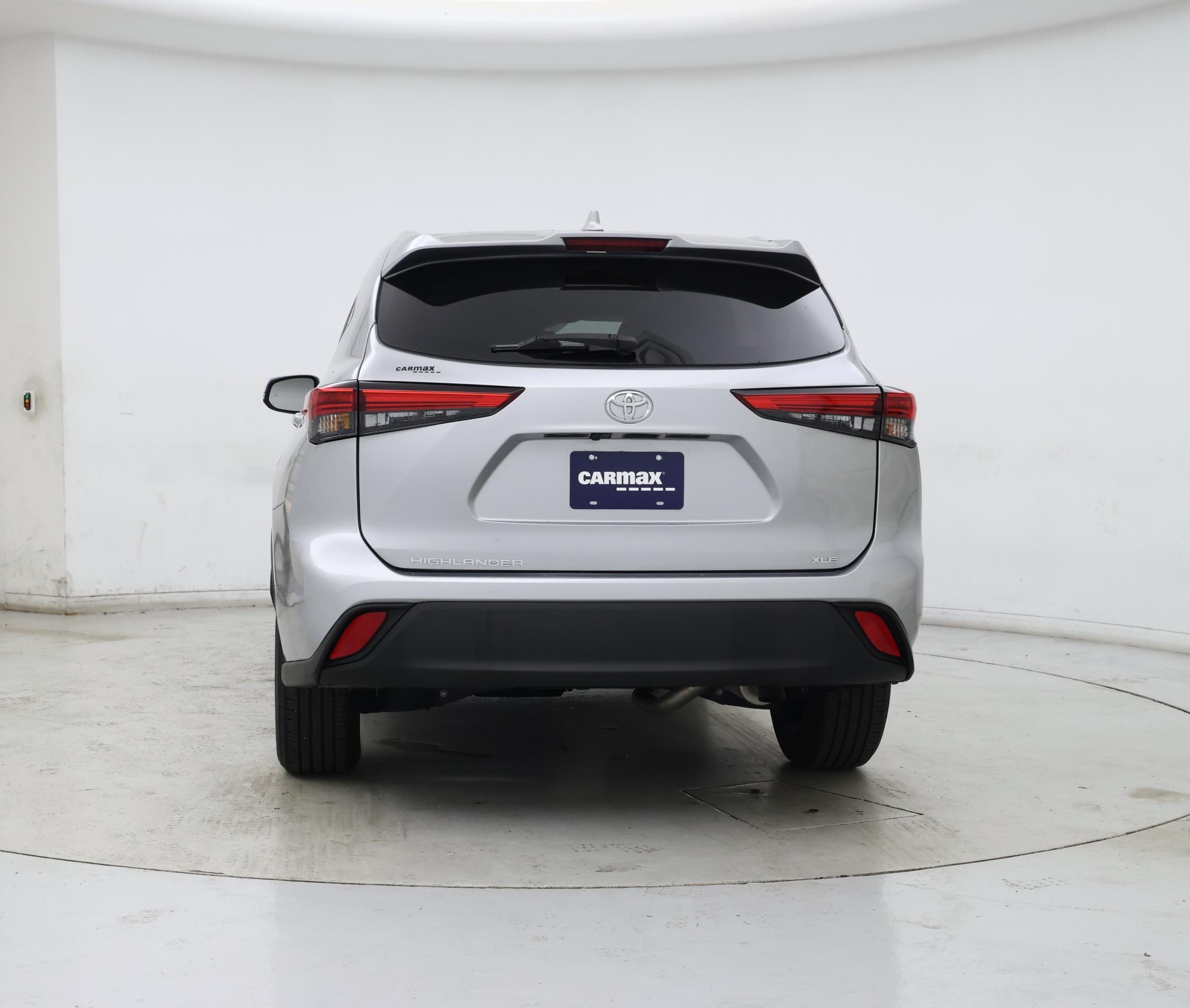 Thumbnail: 2023 Toyota Highlander - 6