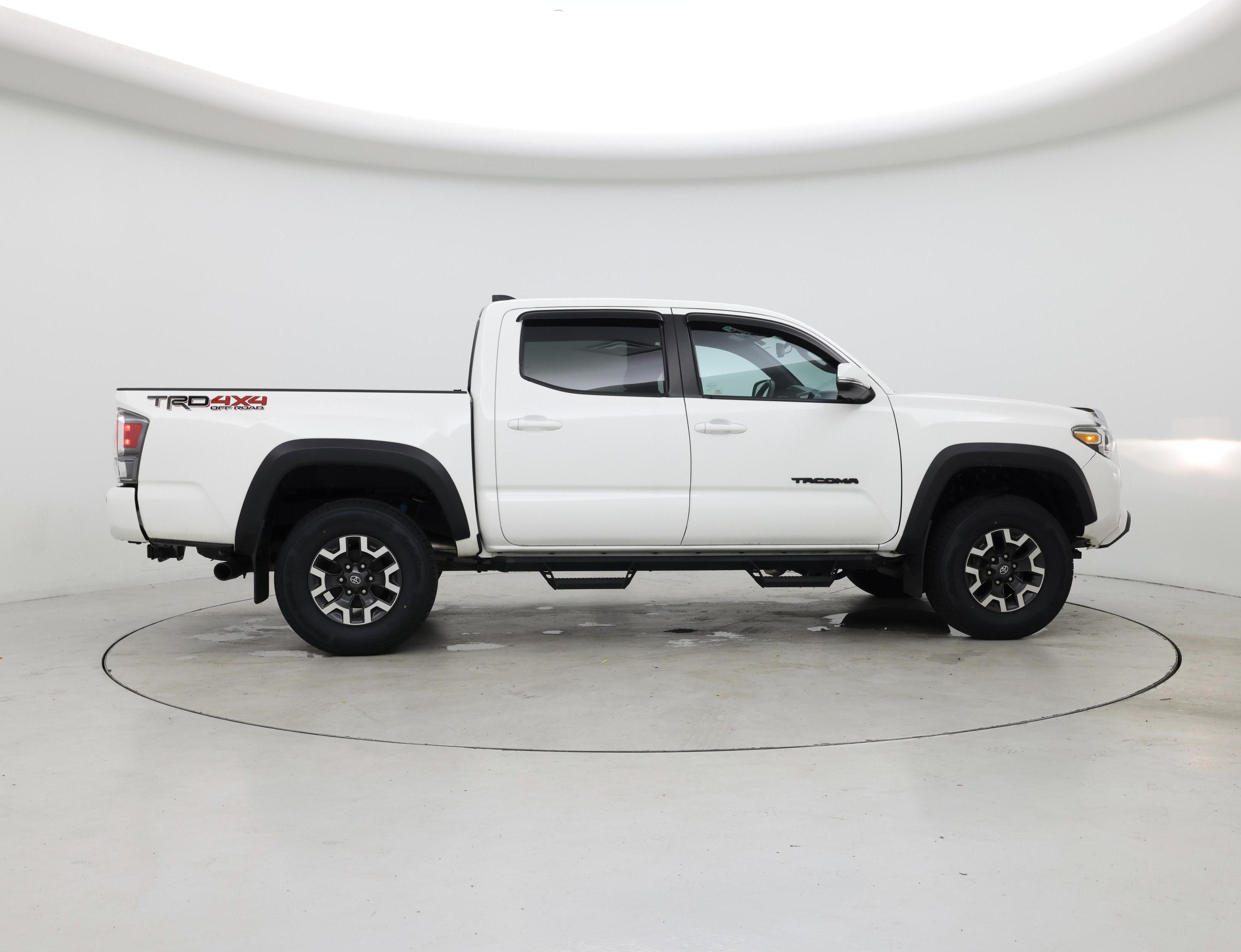 Thumbnail: 2021 Toyota Tacoma - 7