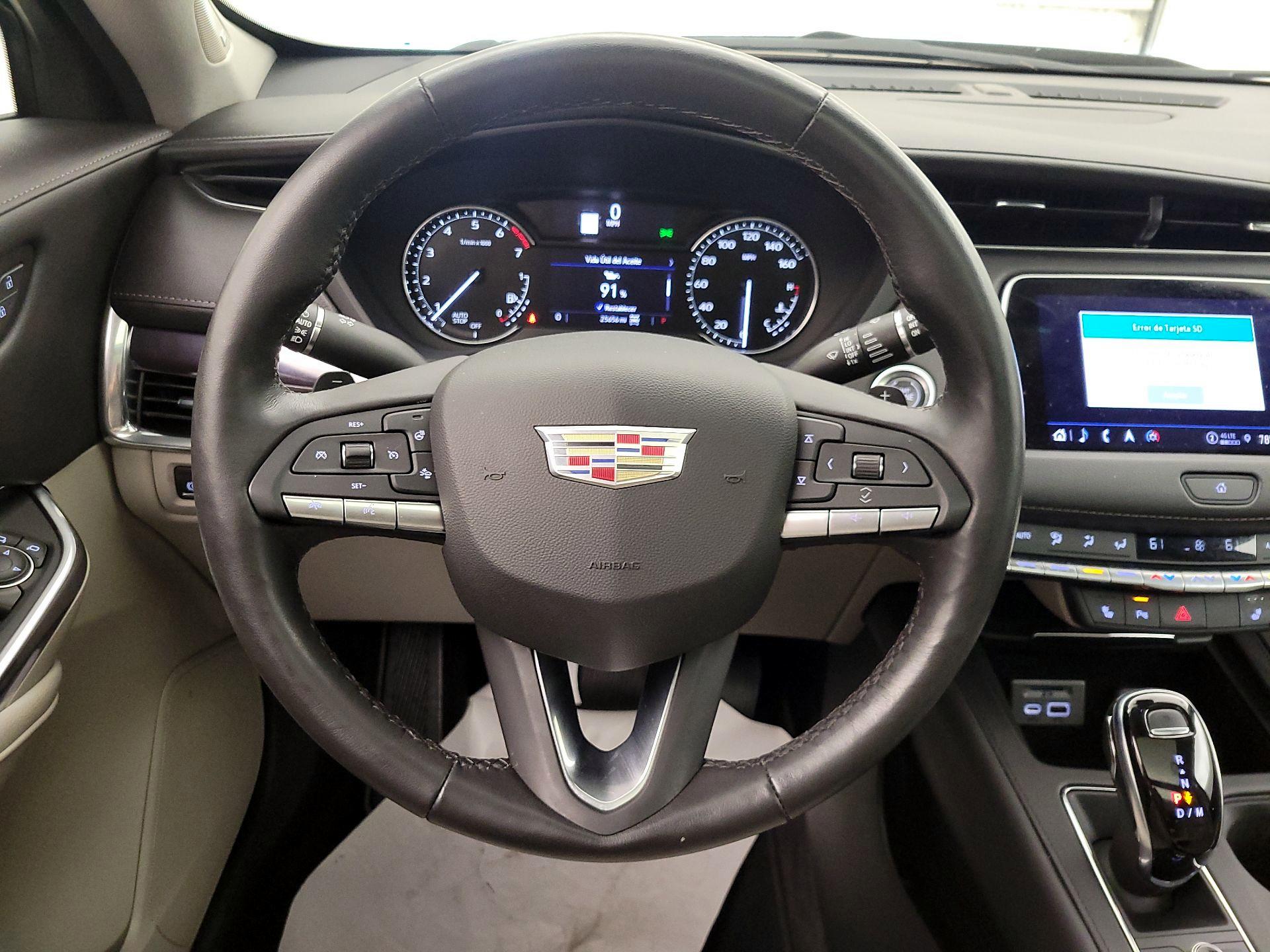 Thumbnail: 2023 Cadillac XT4 - 10