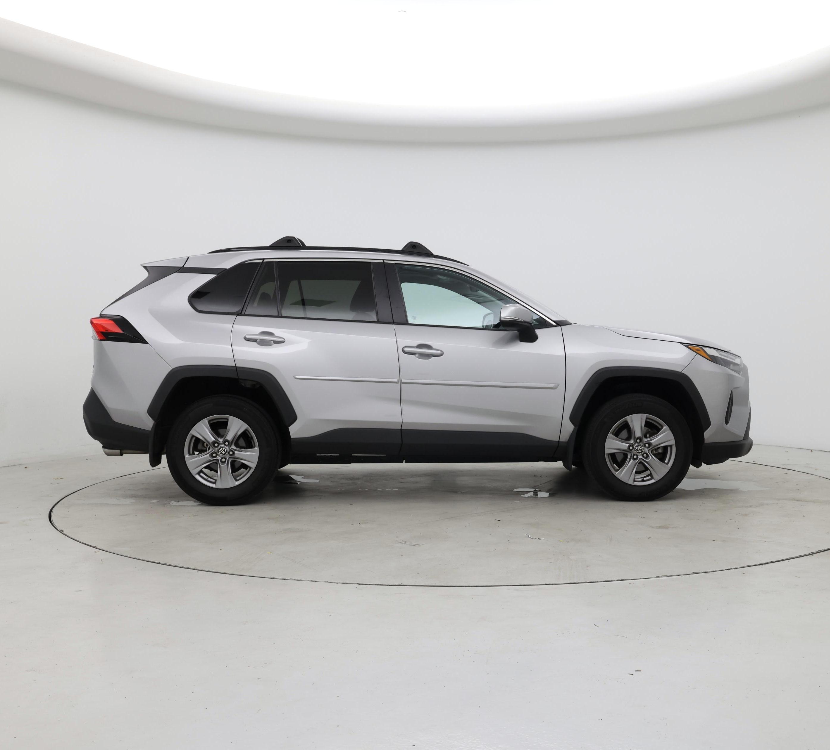 Thumbnail: 2022 Toyota RAV4 - 7