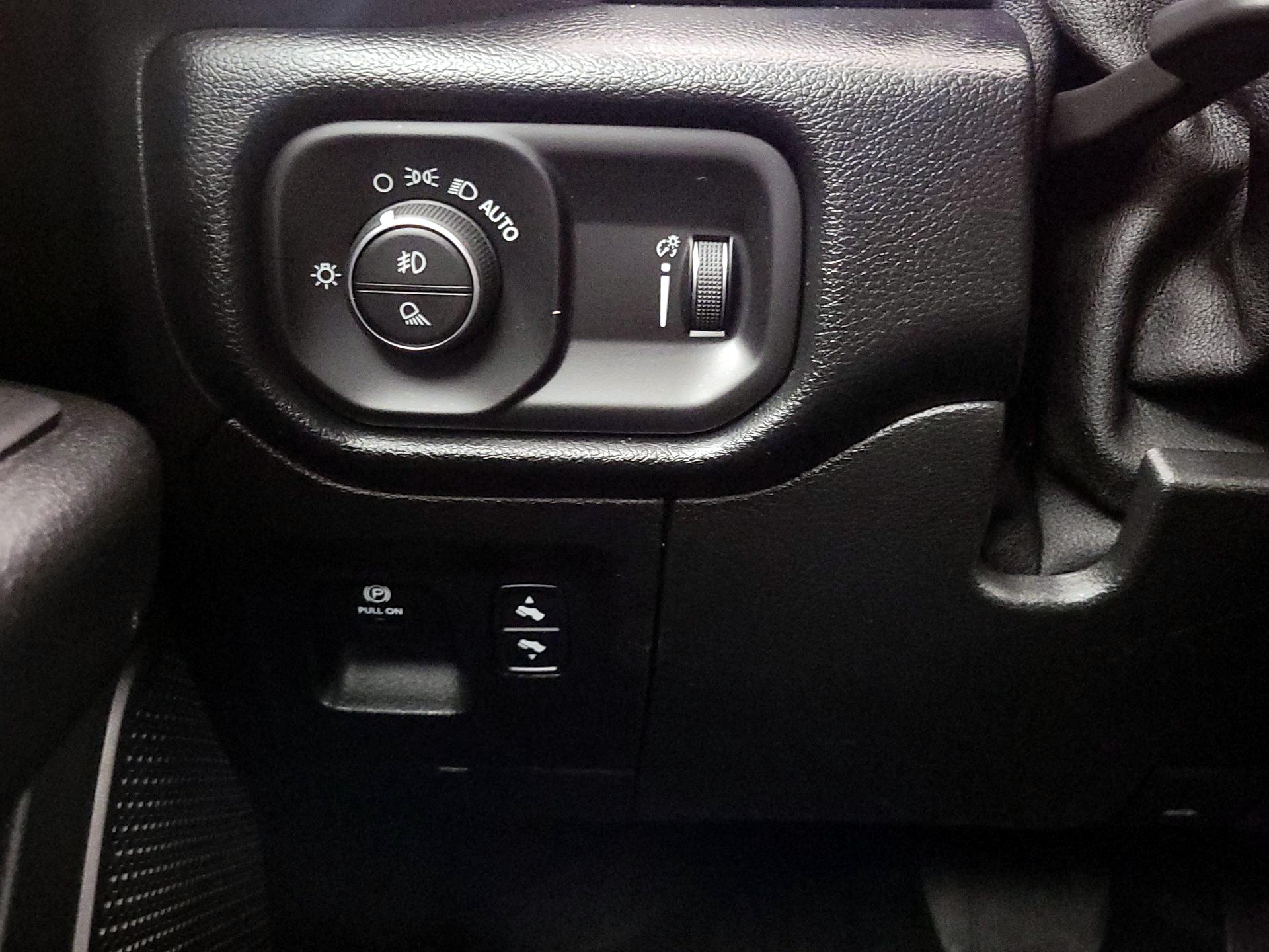 Thumbnail: 2021 RAM 1500 - 13