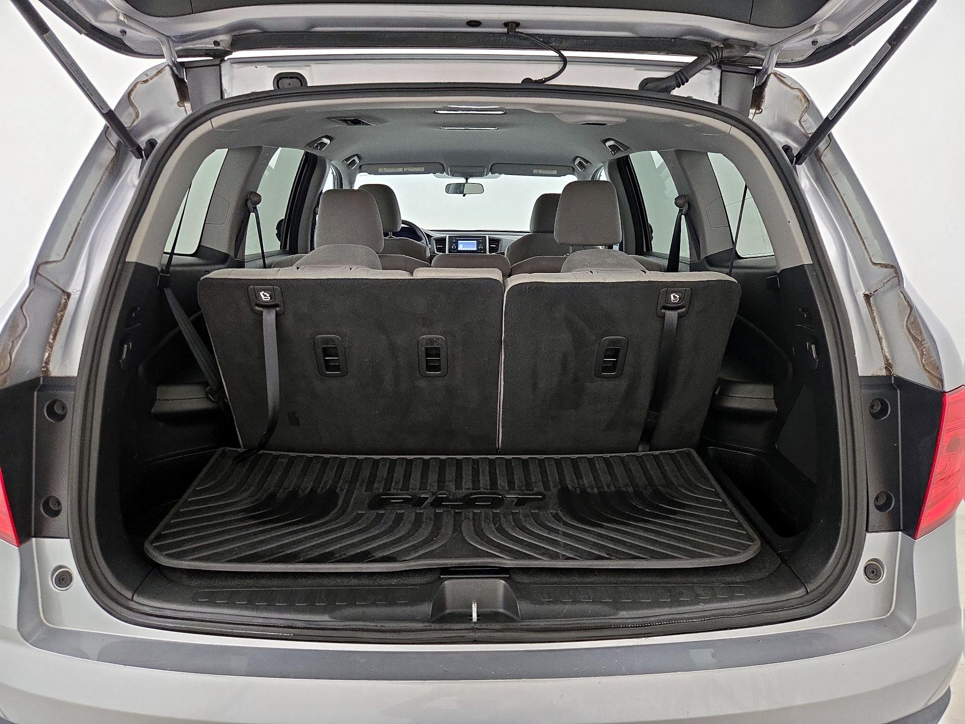 Thumbnail: 2017 Honda Pilot - 20