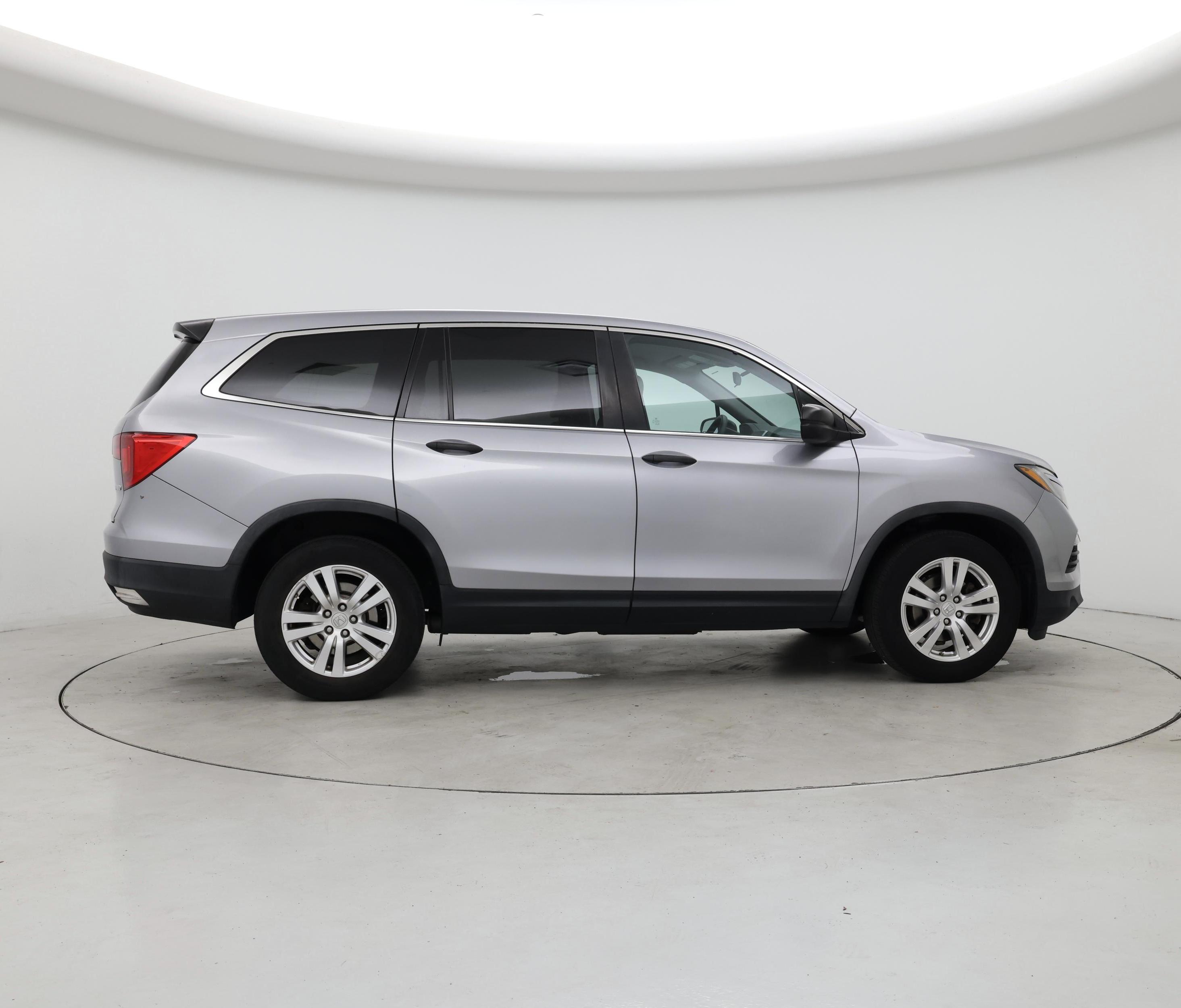 Thumbnail: 2017 Honda Pilot - 7