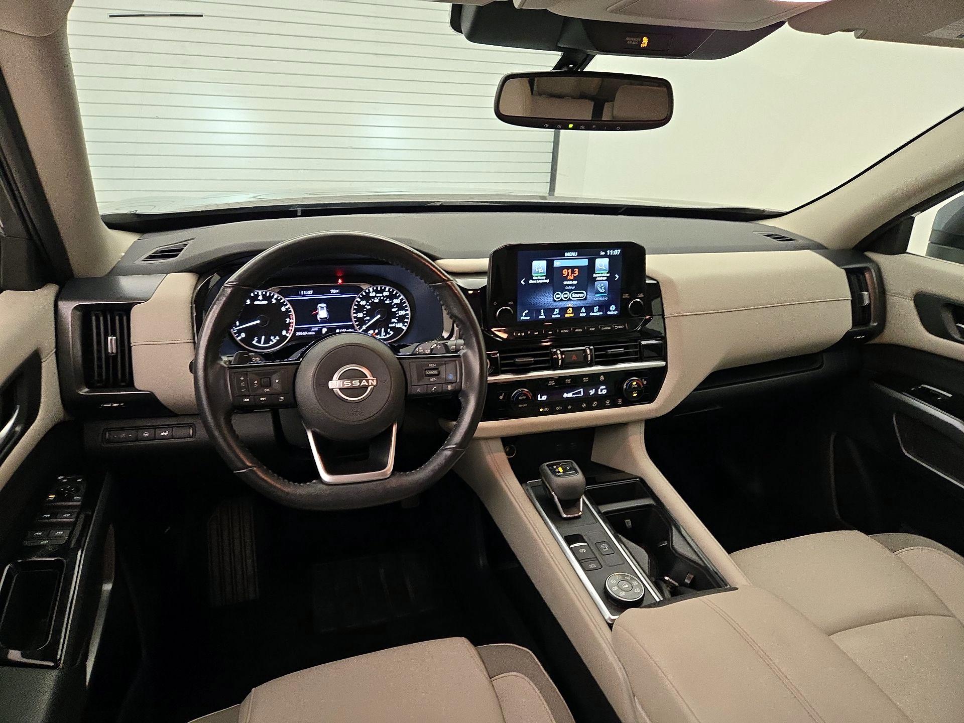 Thumbnail: 2022 Nissan Pathfinder - 9