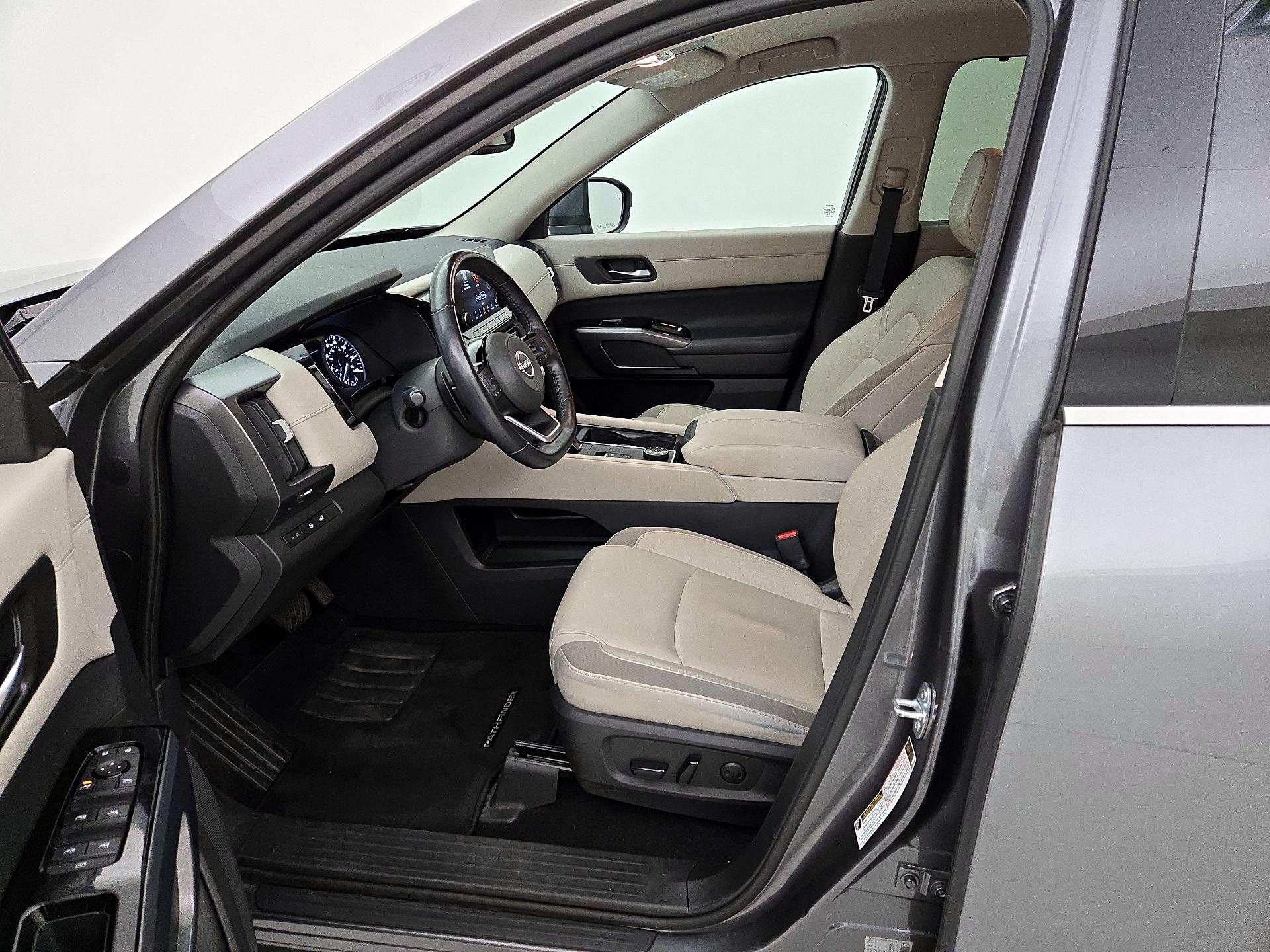 Thumbnail: 2022 Nissan Pathfinder - 11