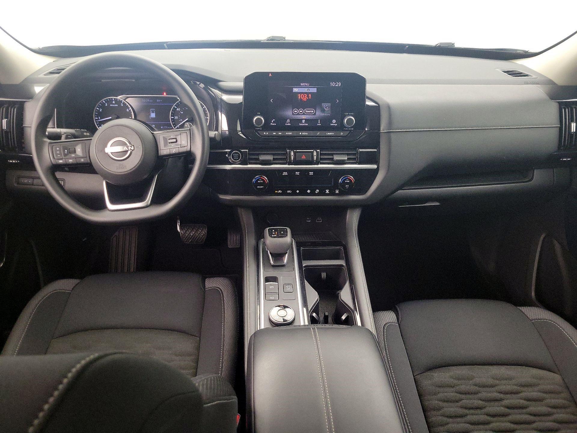 Thumbnail: 2022 Nissan Pathfinder - 9