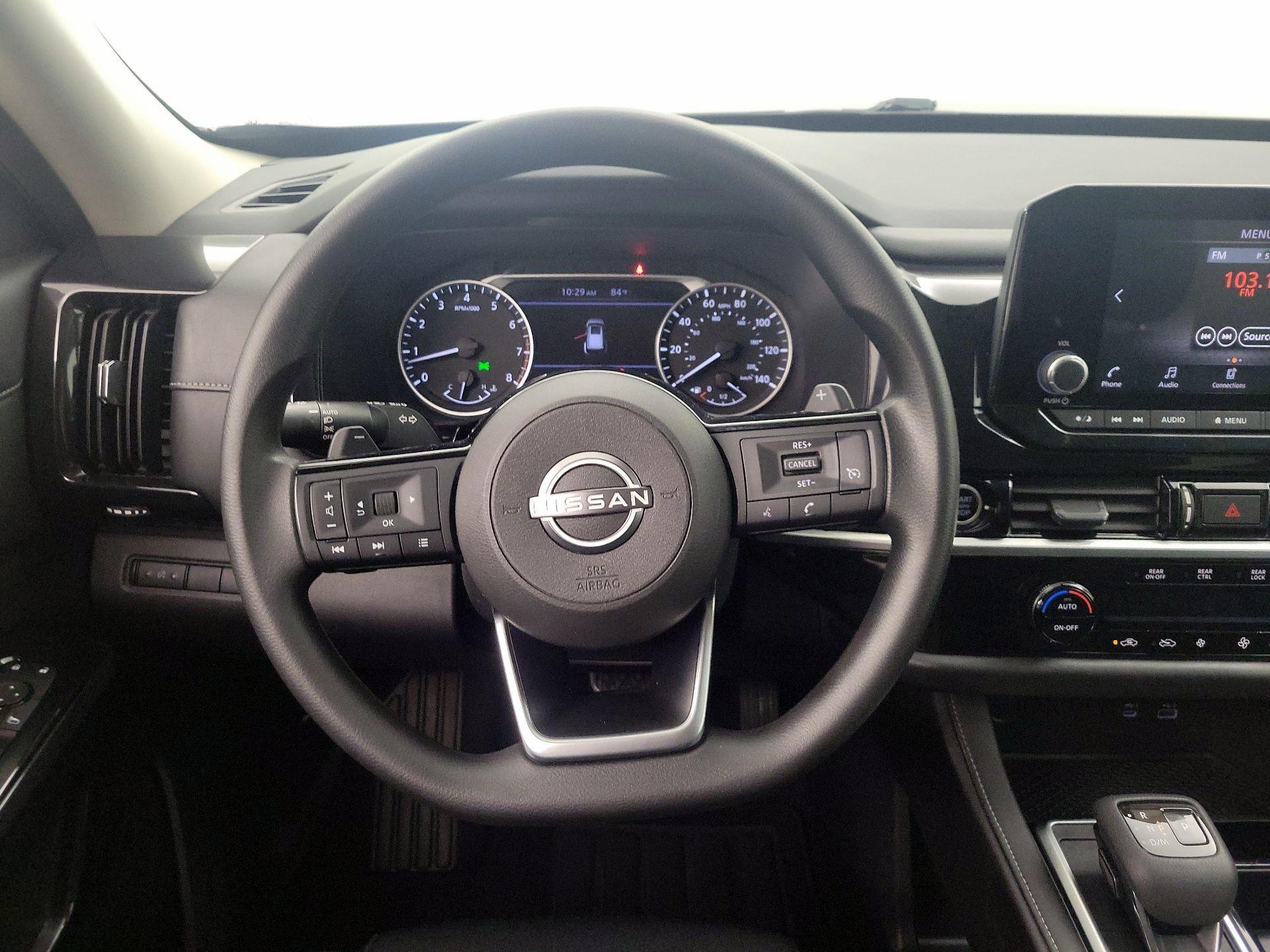 Thumbnail: 2022 Nissan Pathfinder - 10