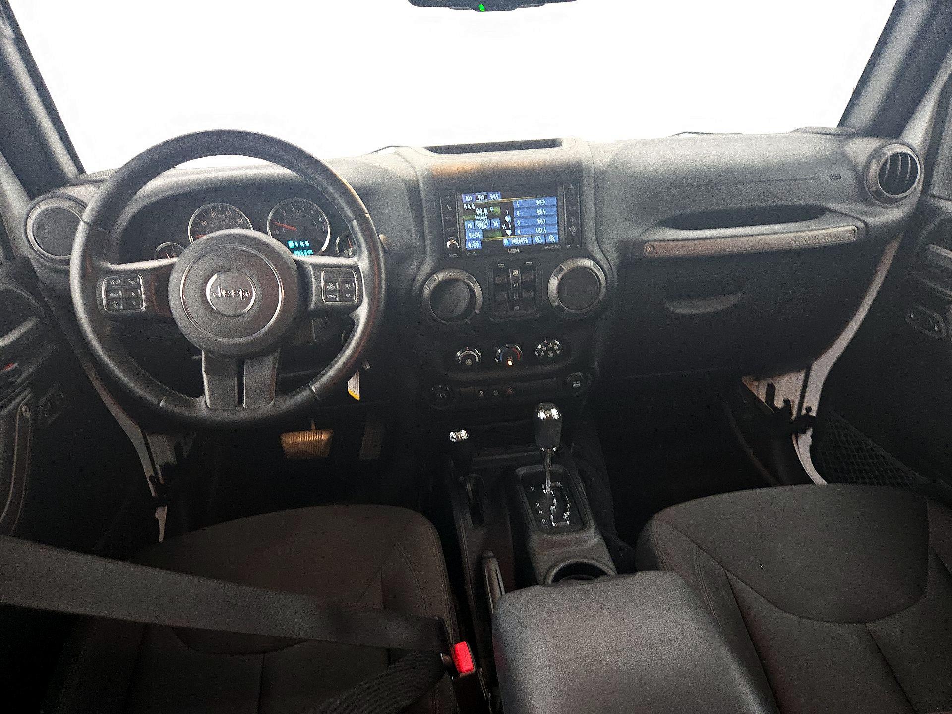 Thumbnail: 2016 Jeep Wrangler - 9