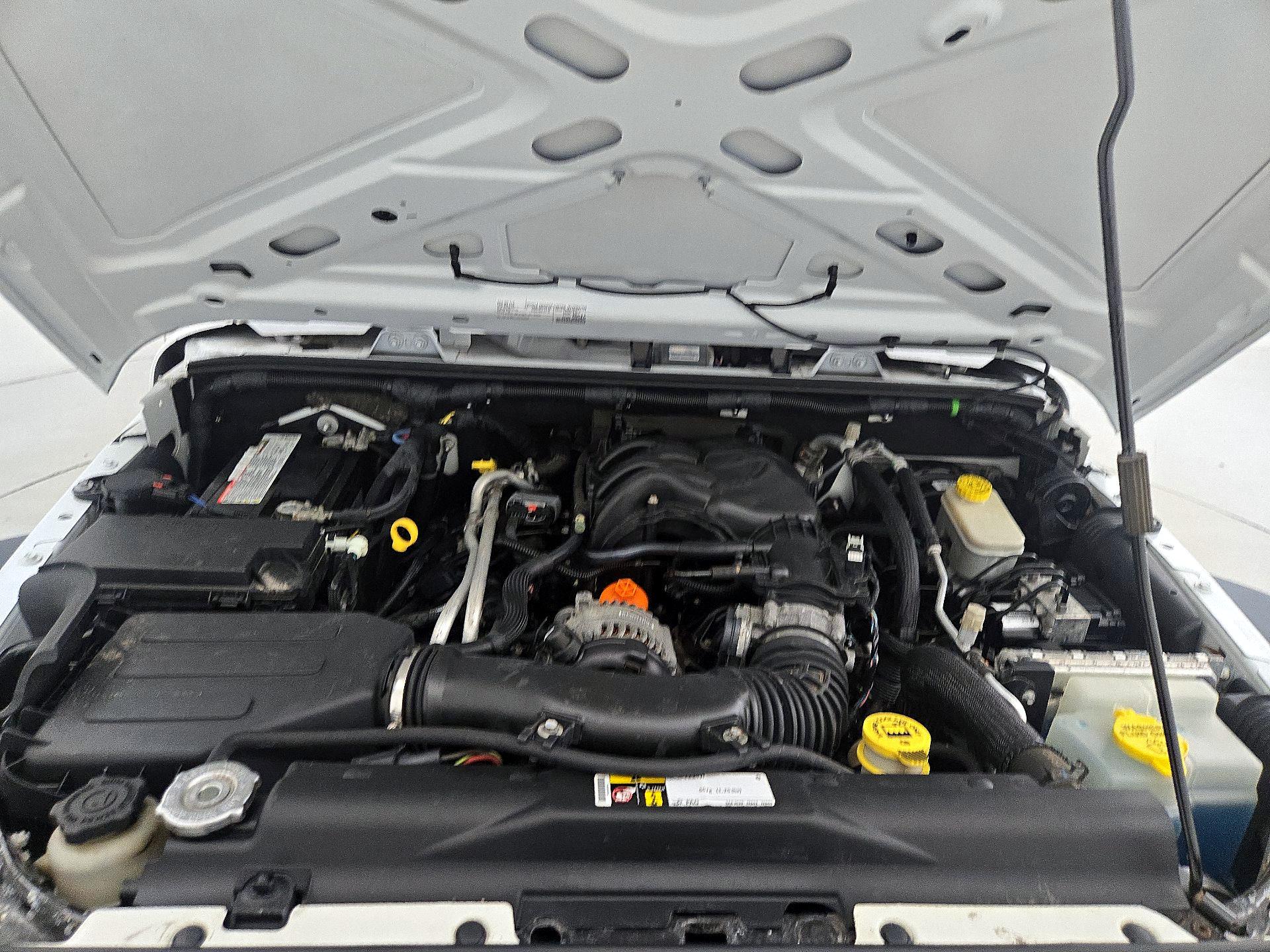 Thumbnail: 2016 Jeep Wrangler - 19