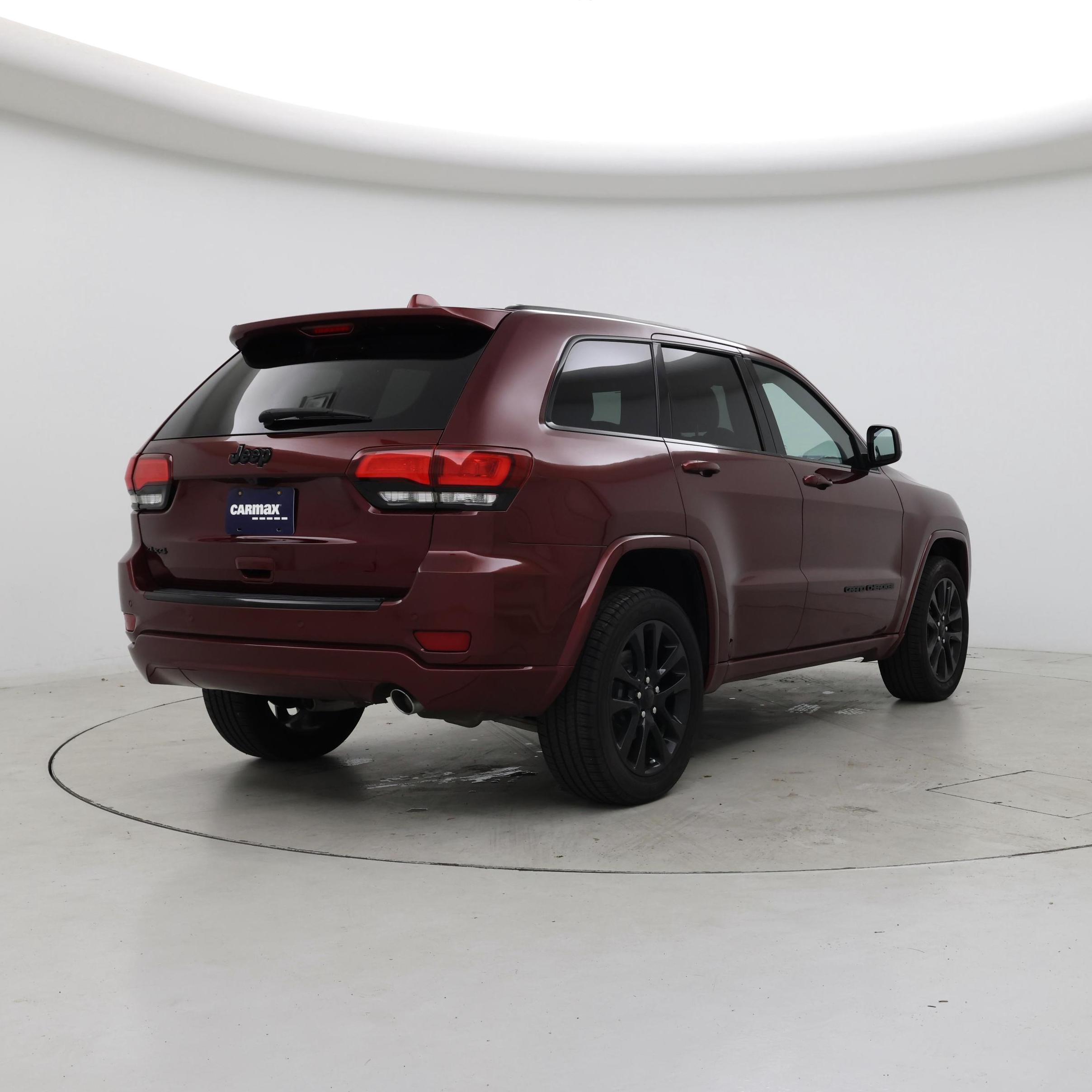 Thumbnail: 2018 Jeep Grand Cherokee - 8